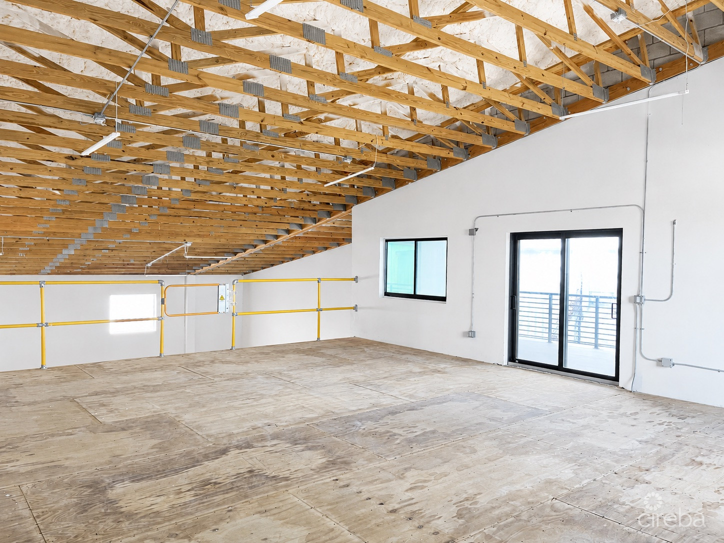 PRIME LOCATION – LEASED INVESTMENT WAREHOUSE