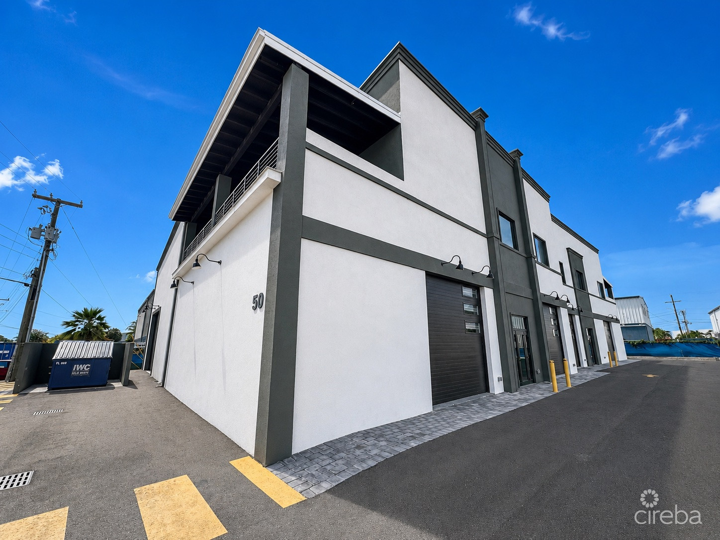 PRIME LOCATION – LEASED INVESTMENT WAREHOUSE