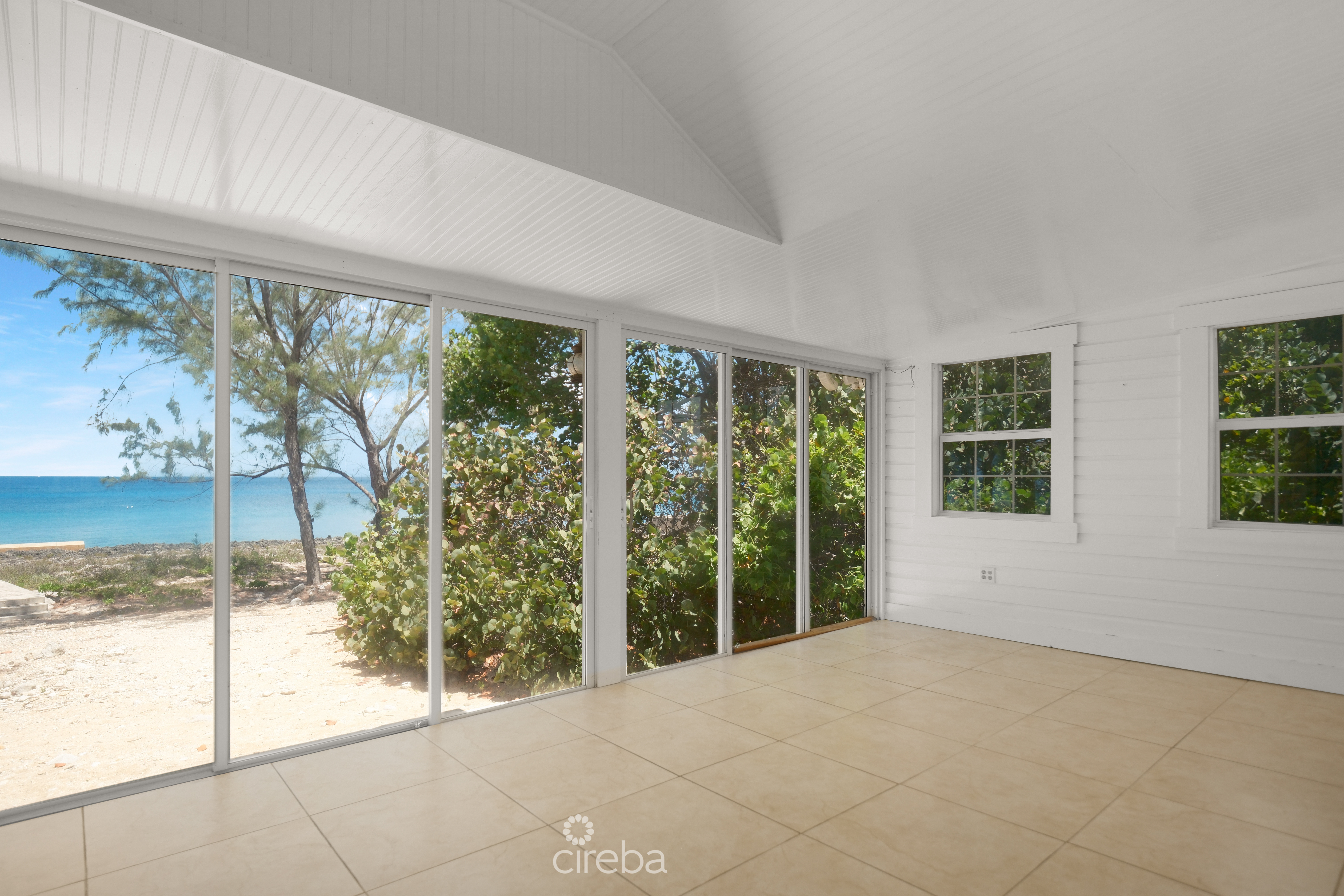 RARE 0.9 ACRES OCEANFRONT PARCEL ON GEORGE TOWN WATERFRONT