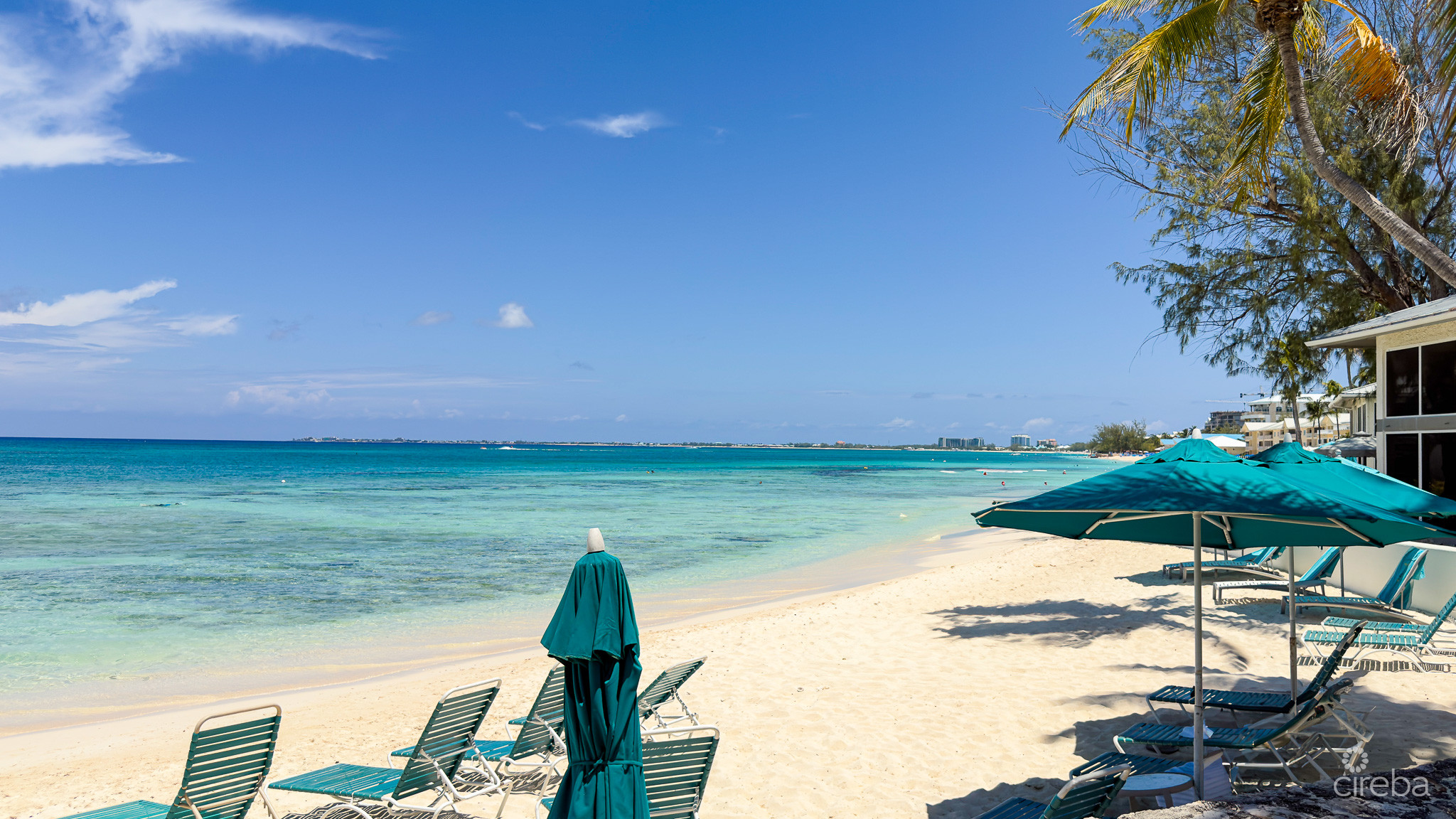 PLANTATION VILLAGE – 7 MILE BEACH CONDO