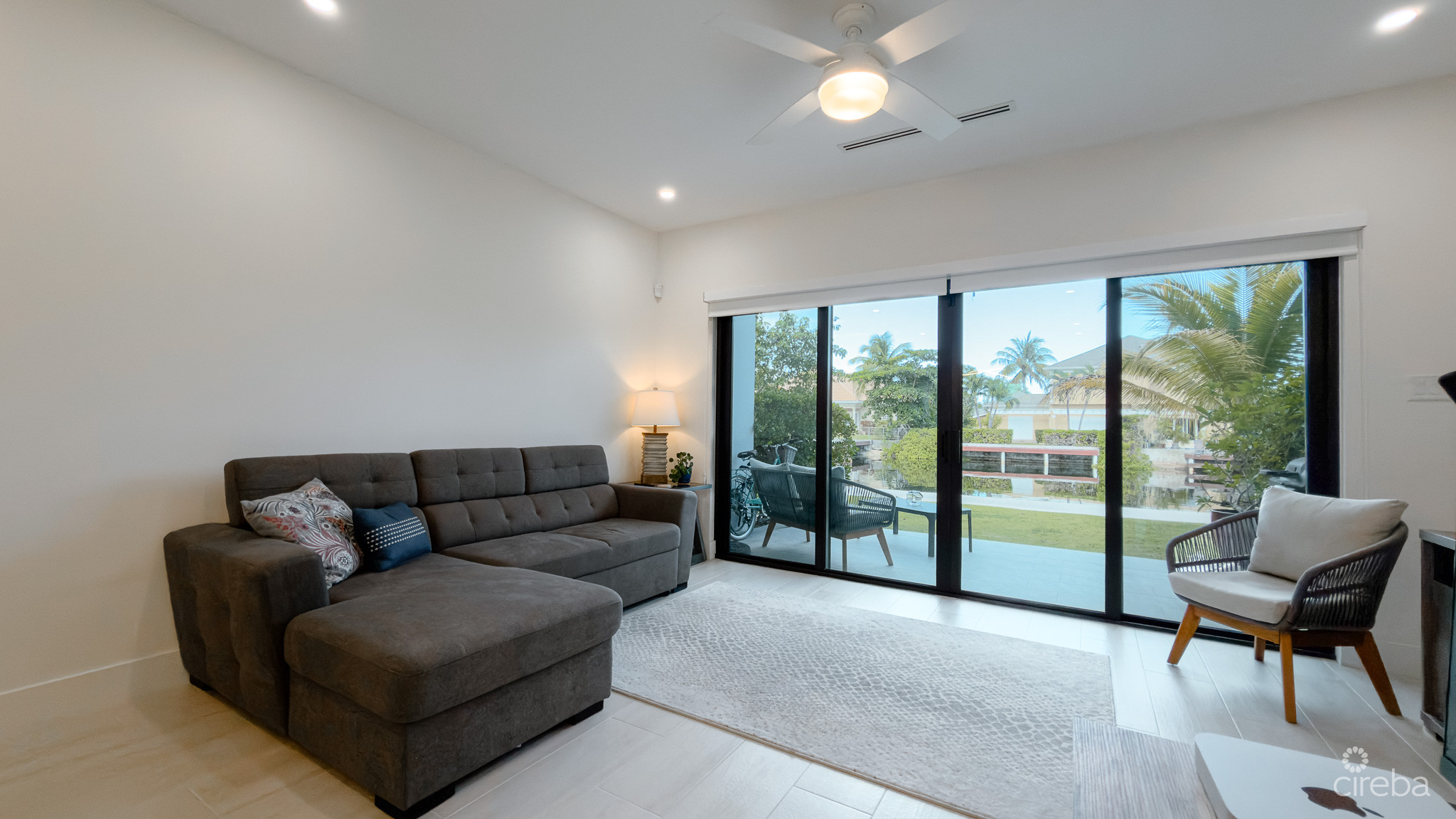 THE LAGOONS 2 BED WATERFRONT TOWNHOUSE