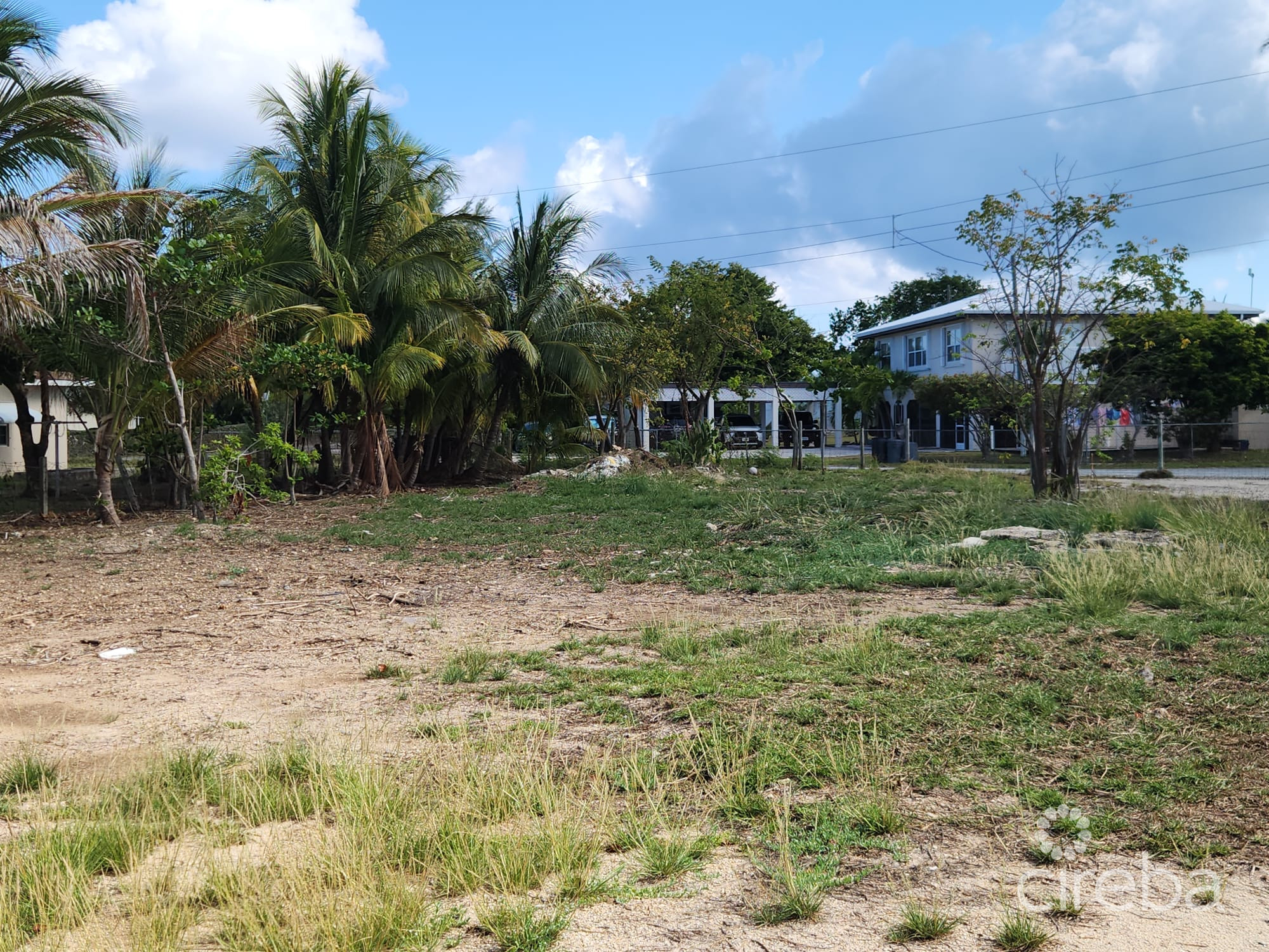 WATERVIEW HOME JUST OFF SMB CORRIDOR