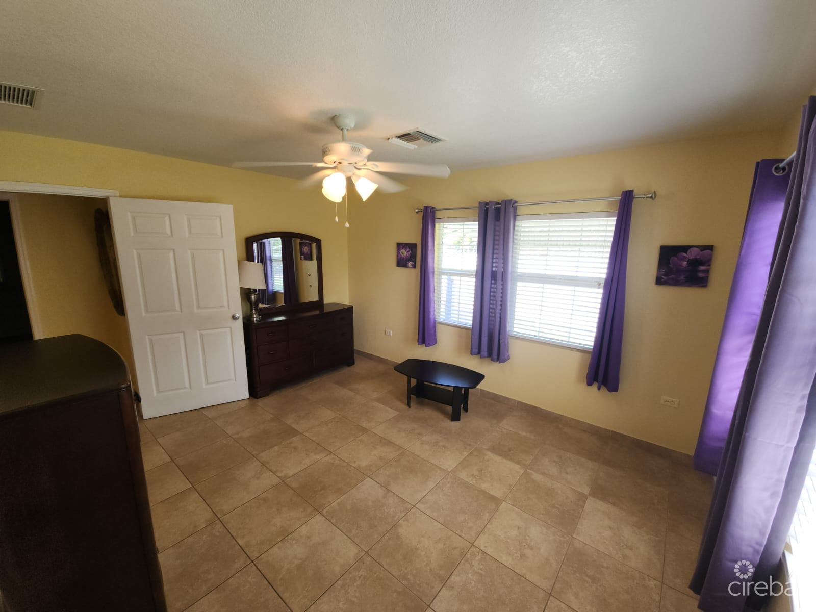 WATERVIEW HOME JUST OFF SMB CORRIDOR
