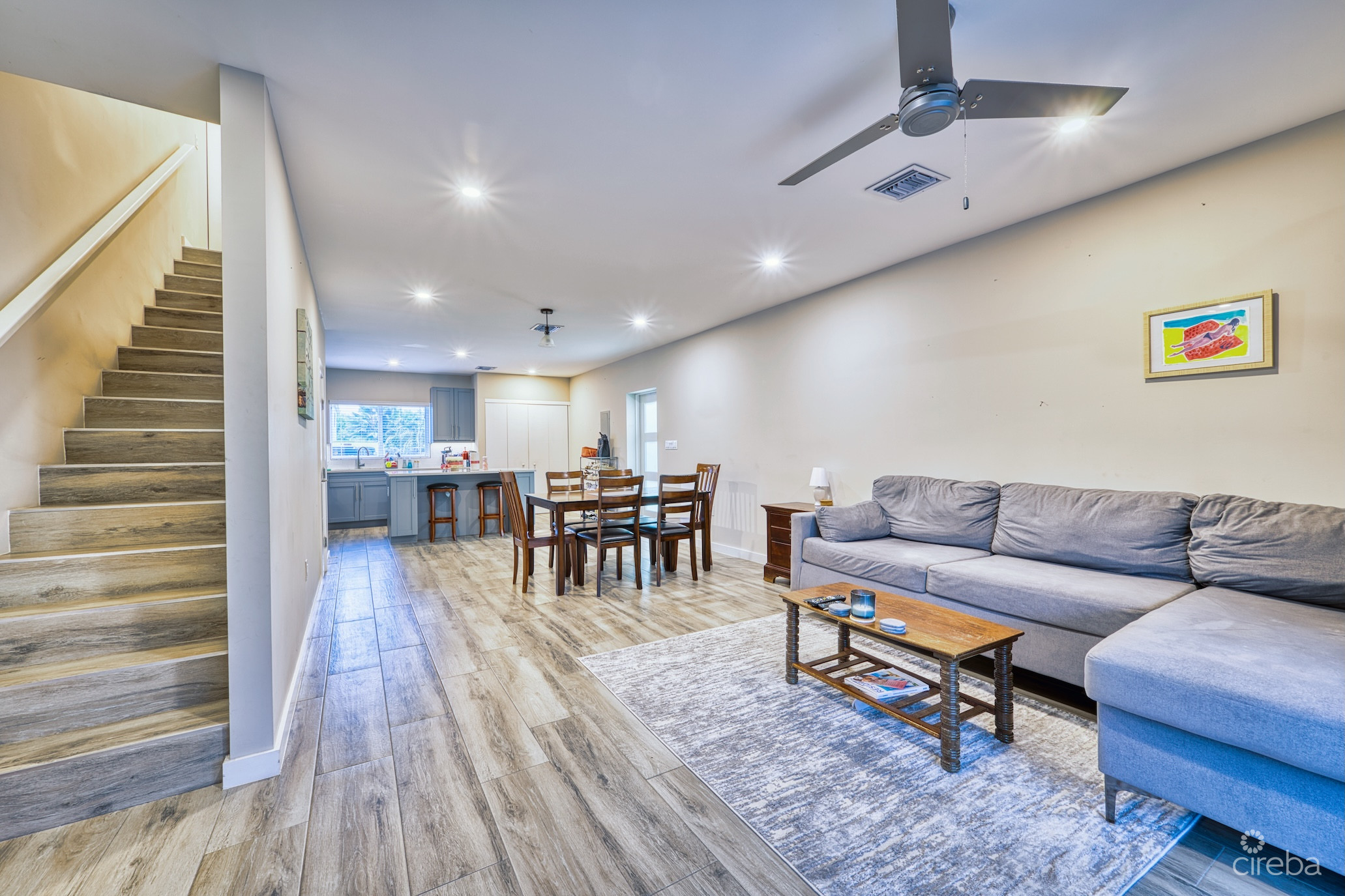 DOWNTOWN REACH 801