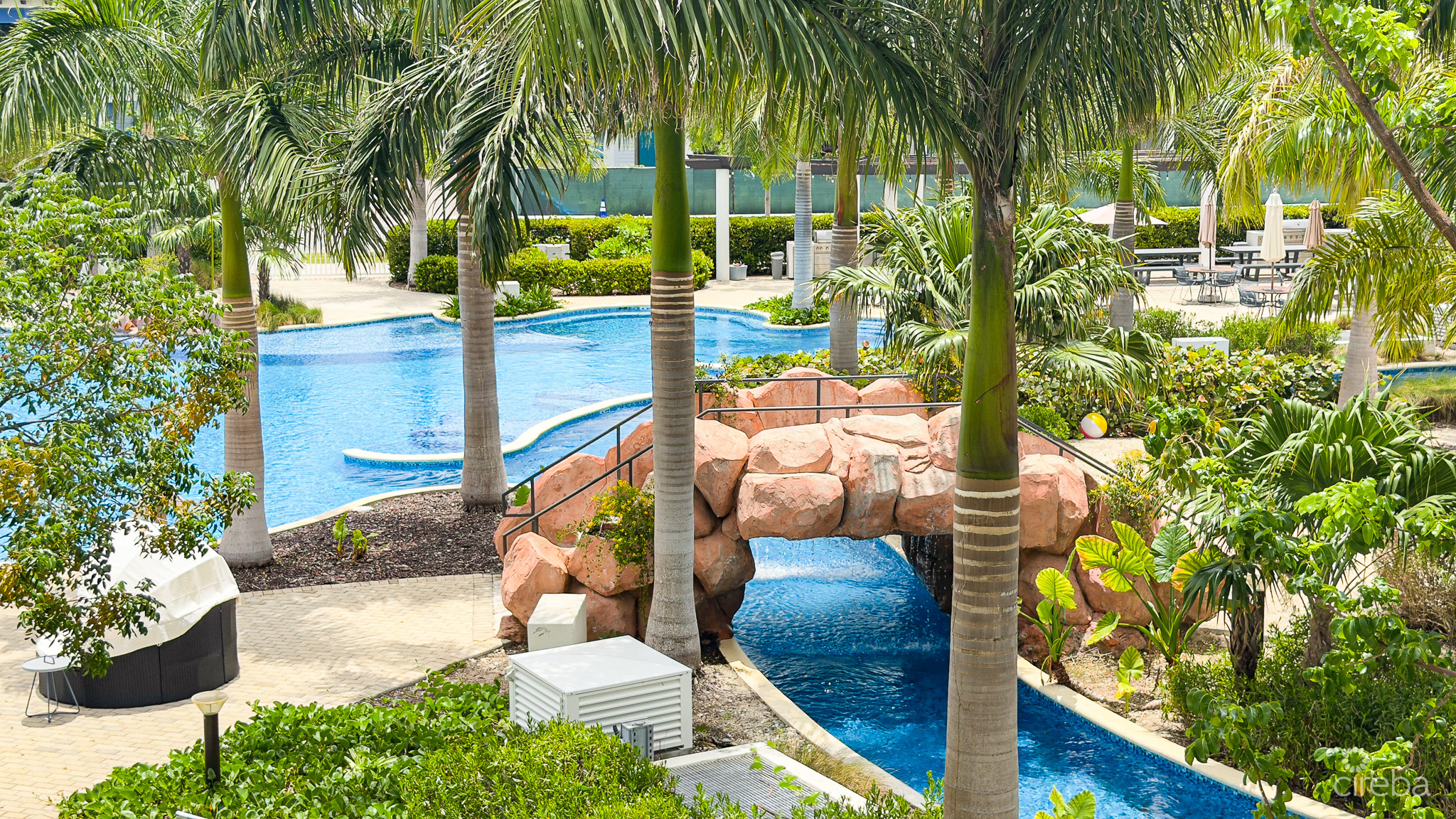 OLEA – 2 BED CORNER CONDO