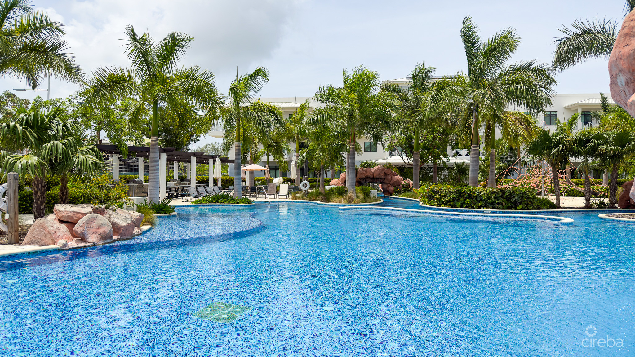 OLEA – 2 BED CORNER CONDO