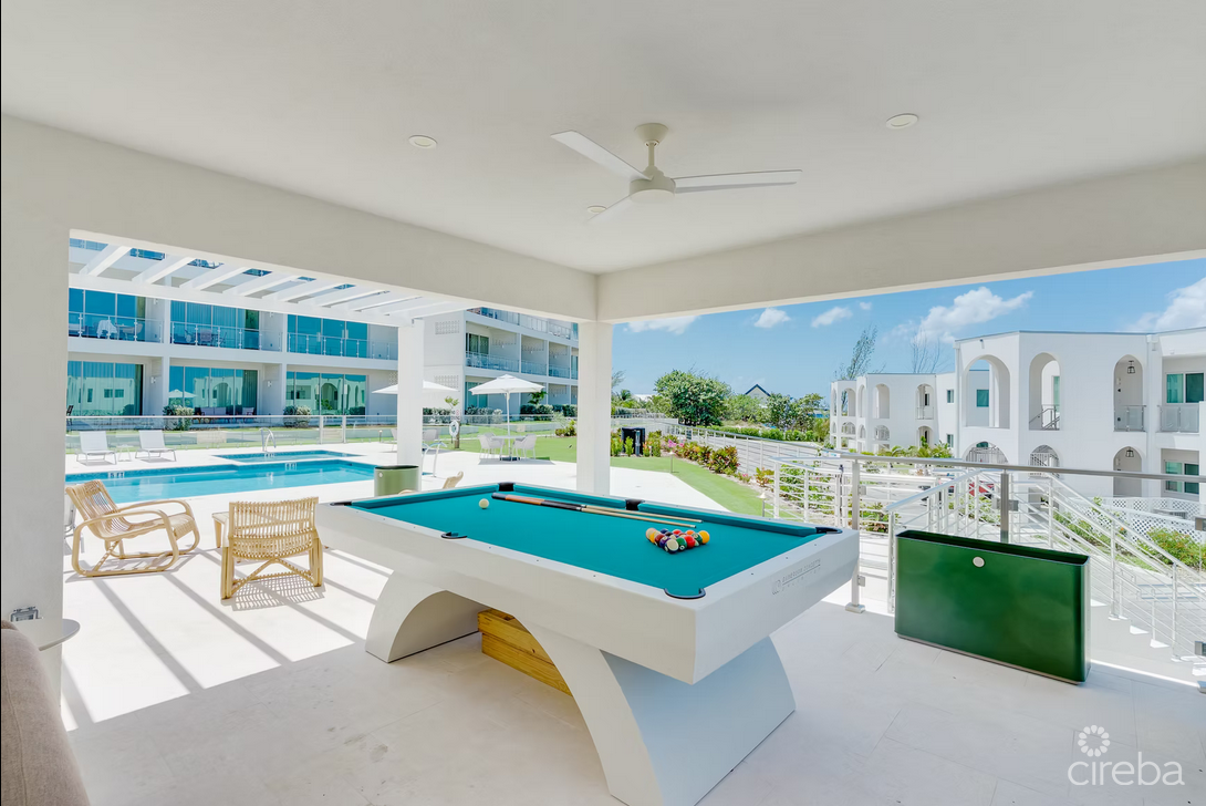 SUNSET POINT – BEAUTIFULLY UPGRADED 3 BED WITH PANORAMIC OCEAN VIEWS