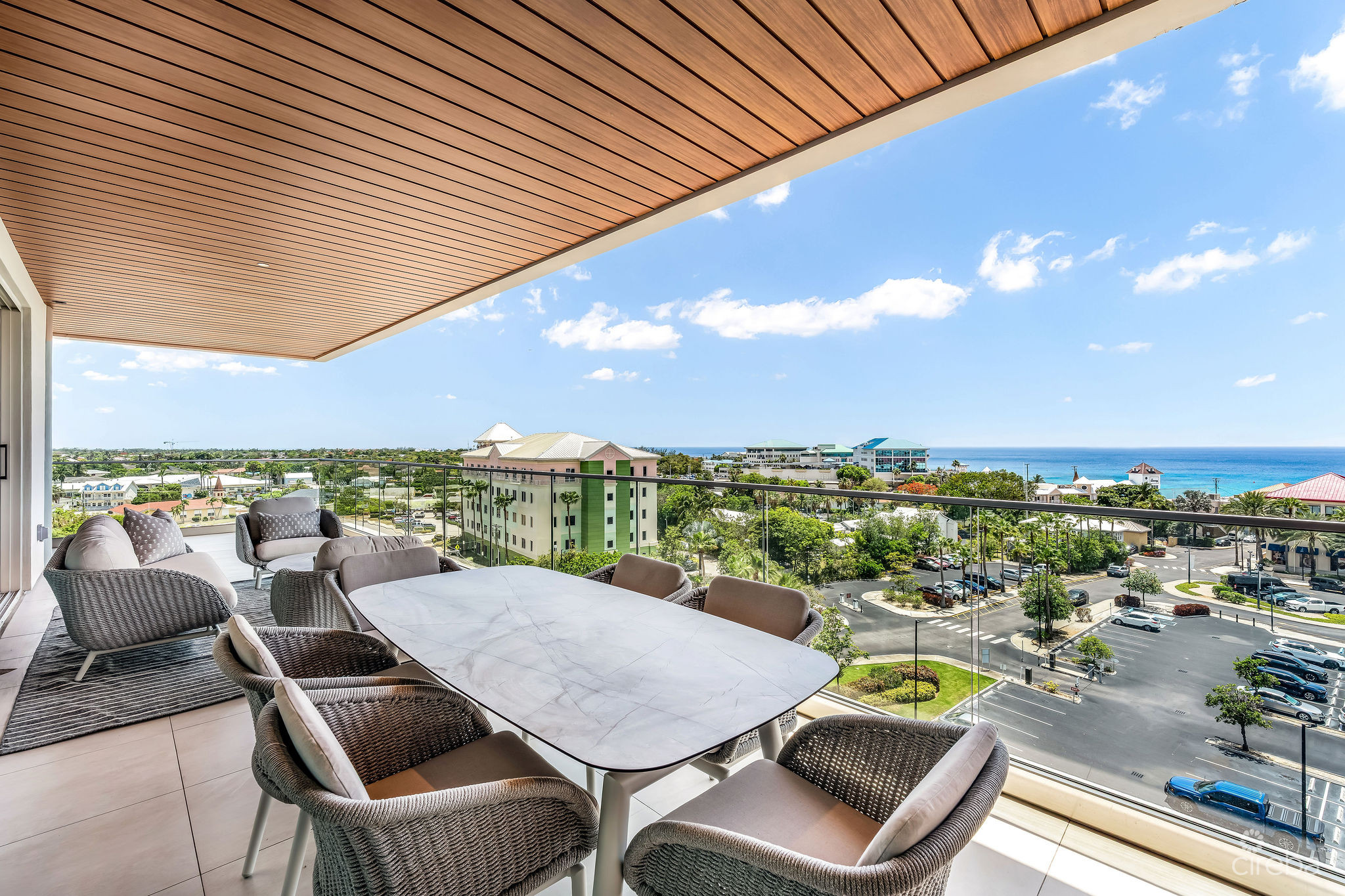 ONE|GT 601 – SIGNATURE GRAND RESIDENCE