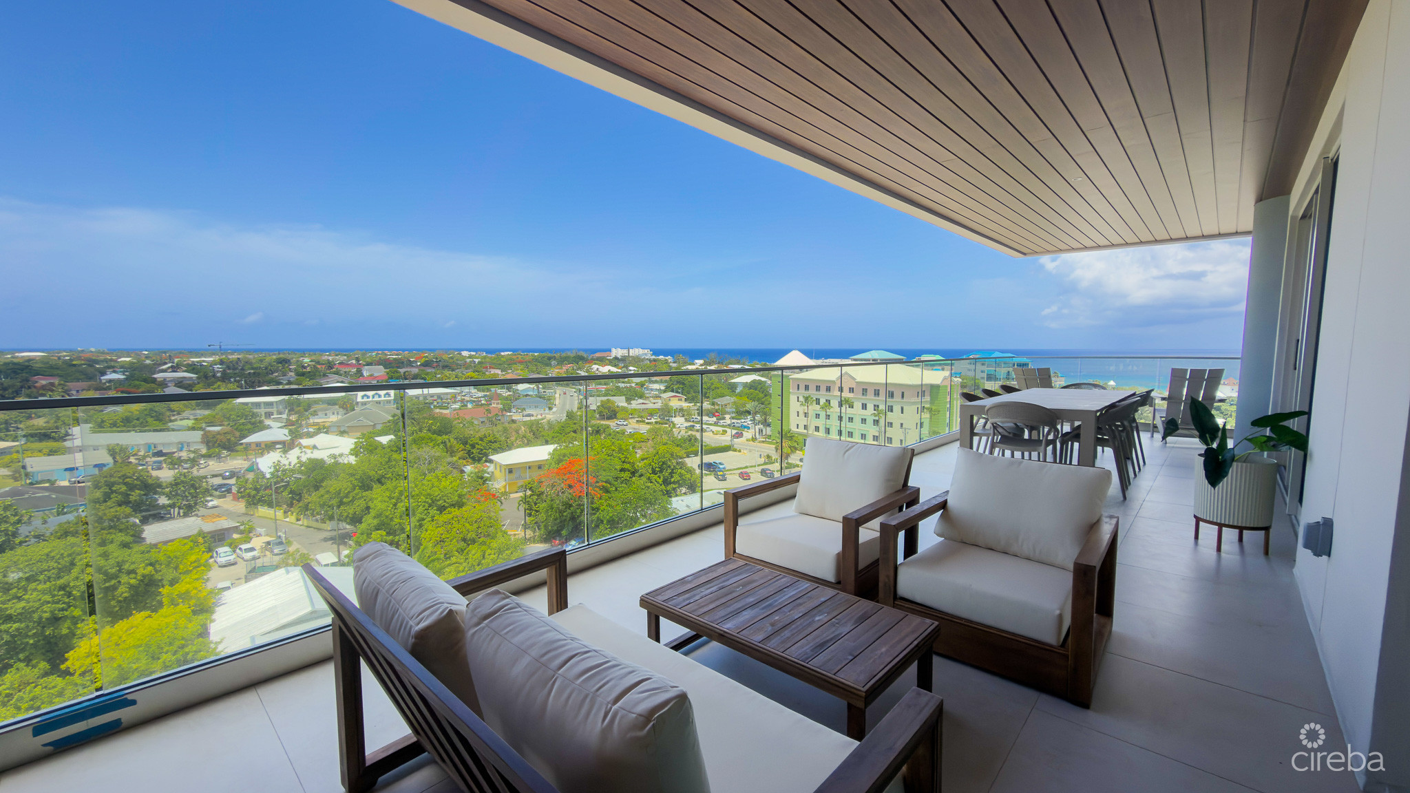 ONE GT – FURNISHED 2 BED WITH DEN