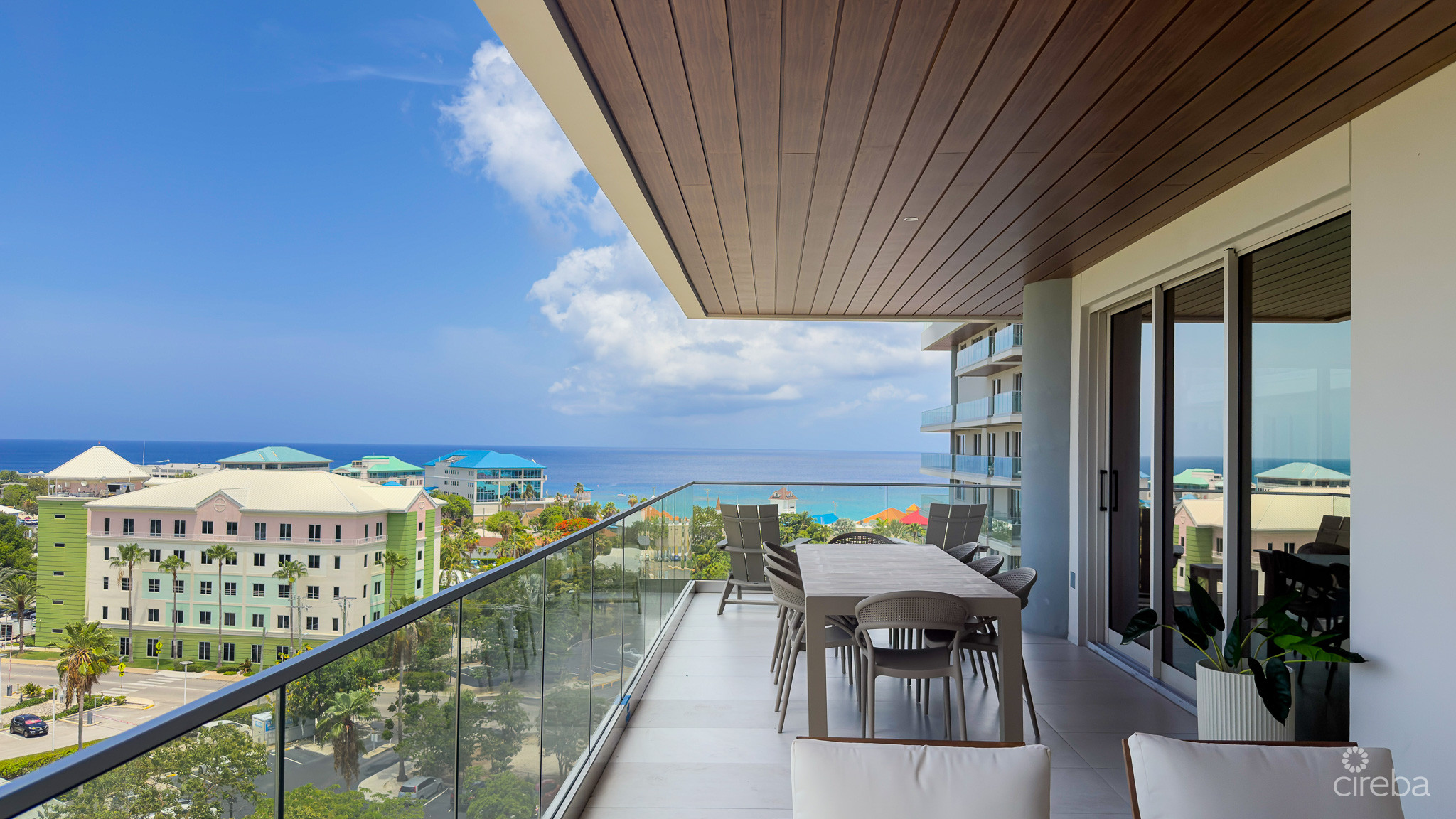 ONE GT – FURNISHED 2 BED WITH DEN