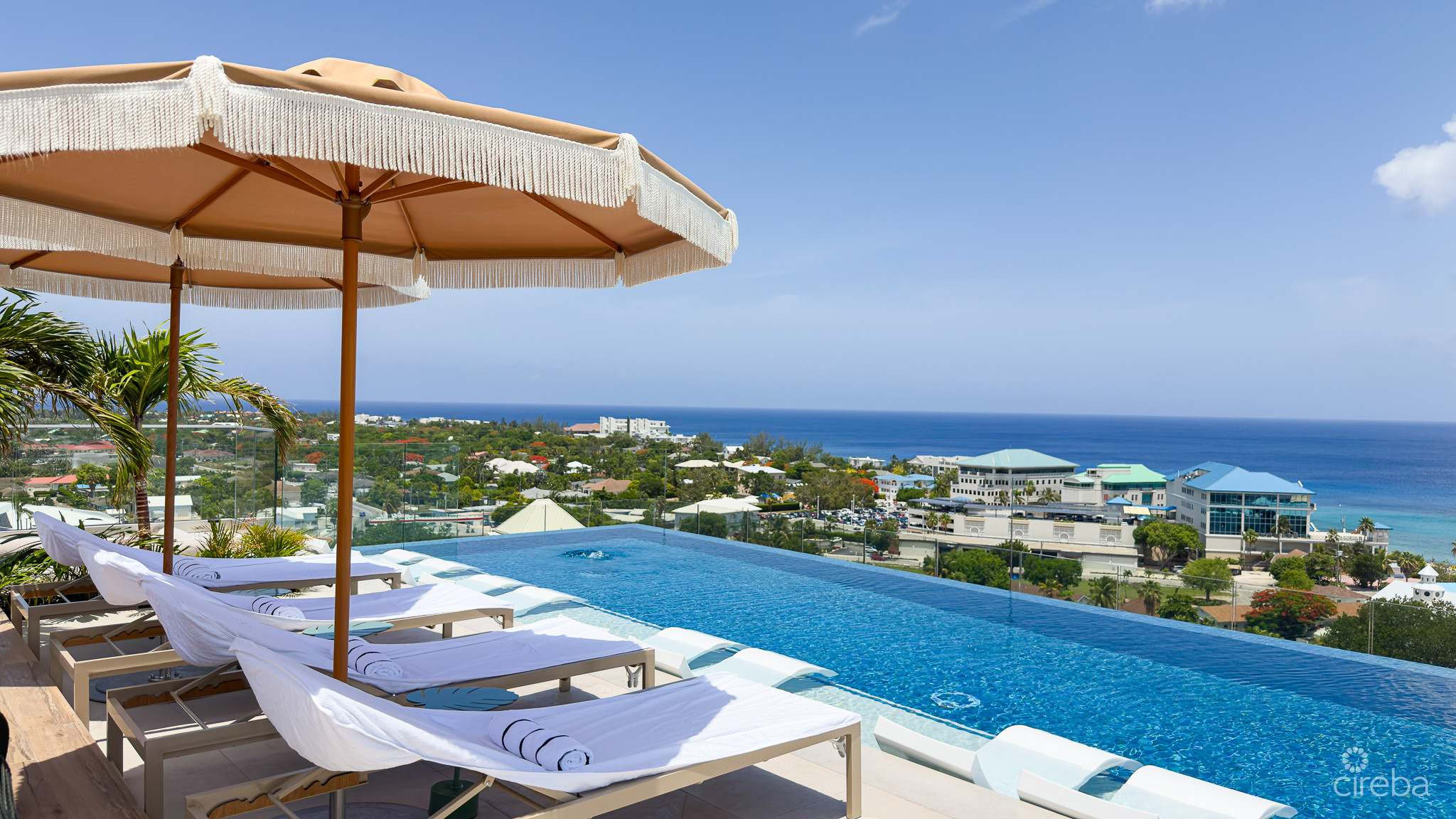 ONE GT – FURNISHED 2 BED WITH DEN