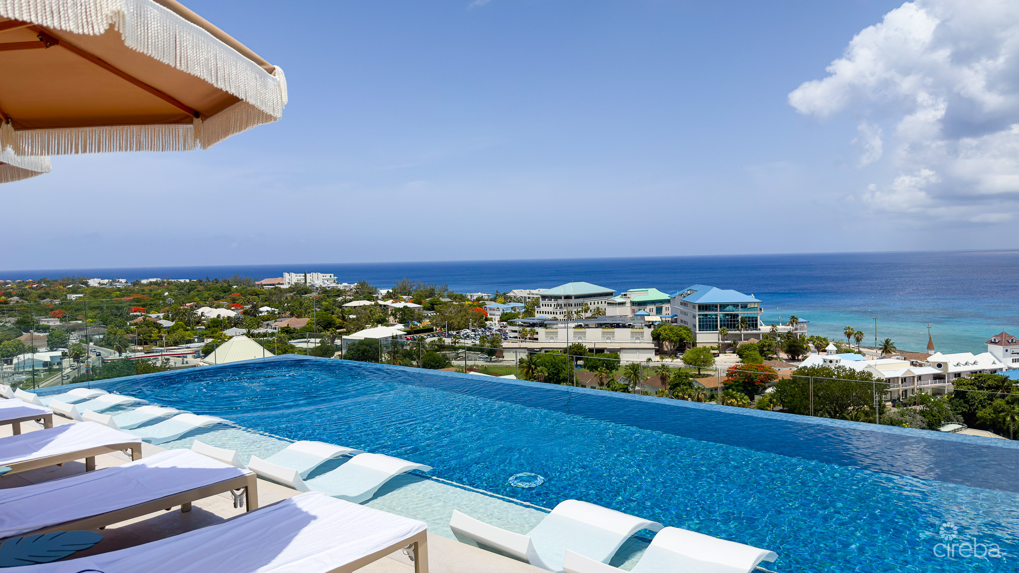 ONE GT – FURNISHED 2 BED WITH DEN