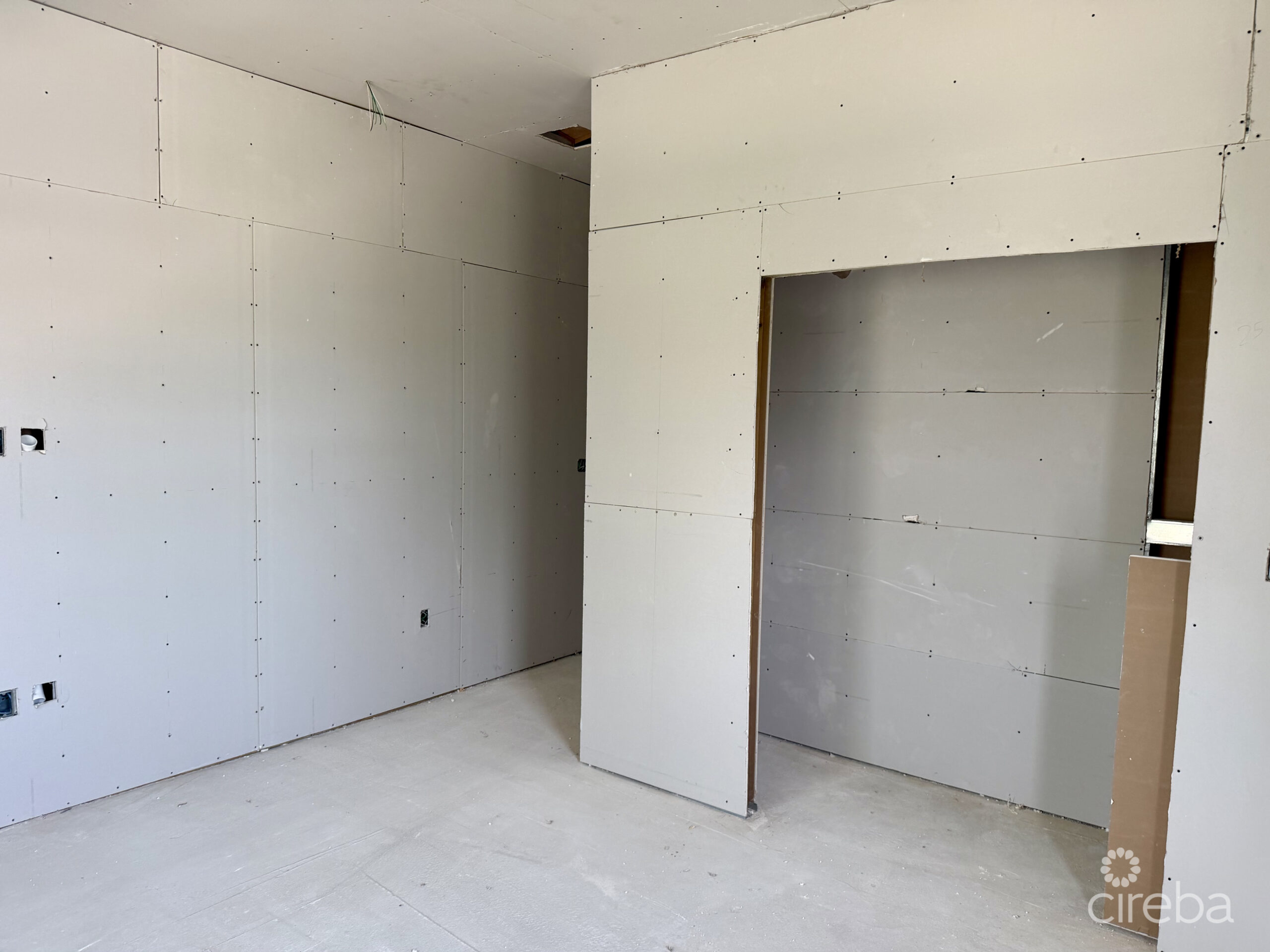 ROSETT CLOSE DUPLEX BOTH FLOORS