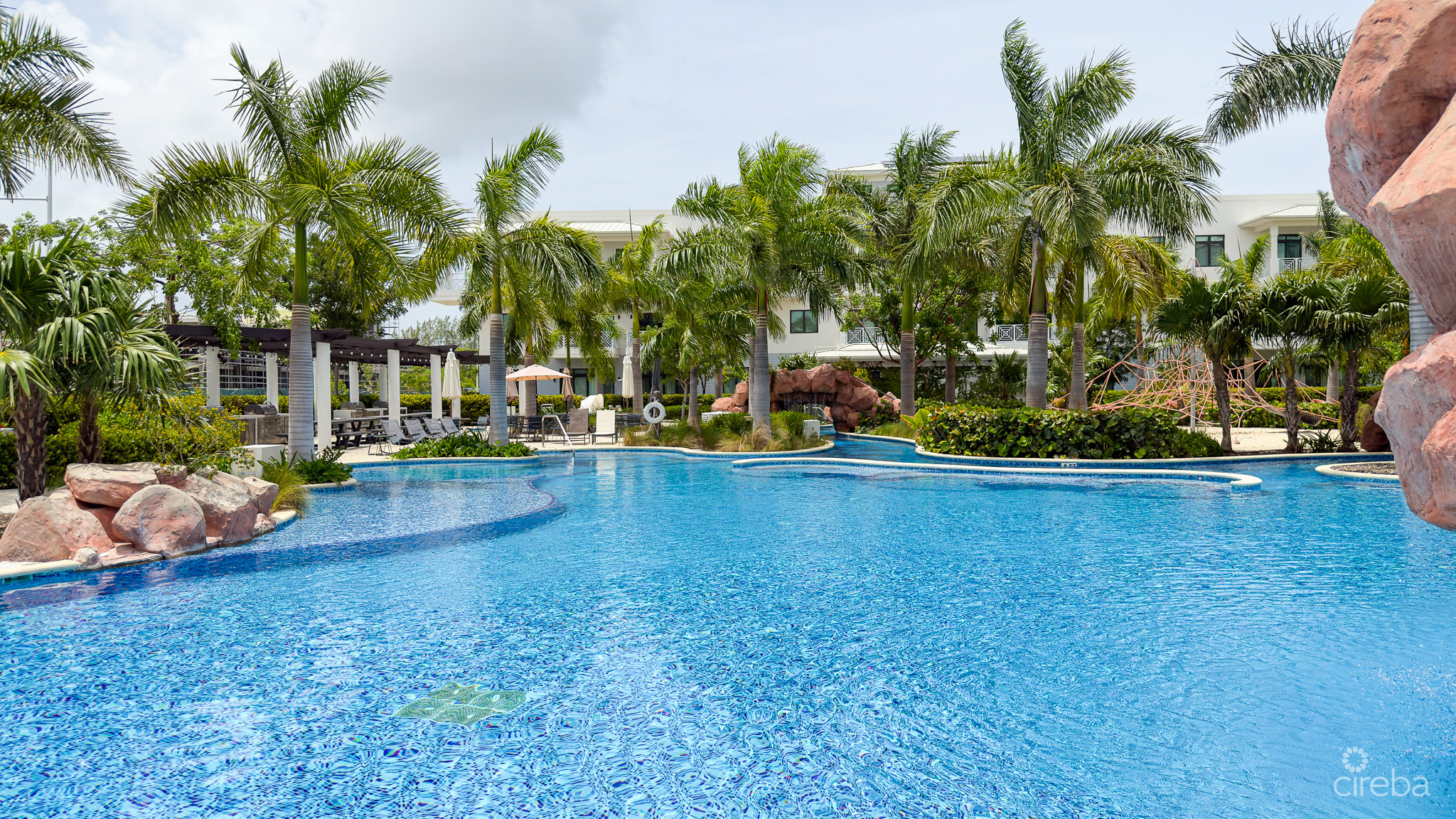 OLEA – 2 BED CORNER CONDO