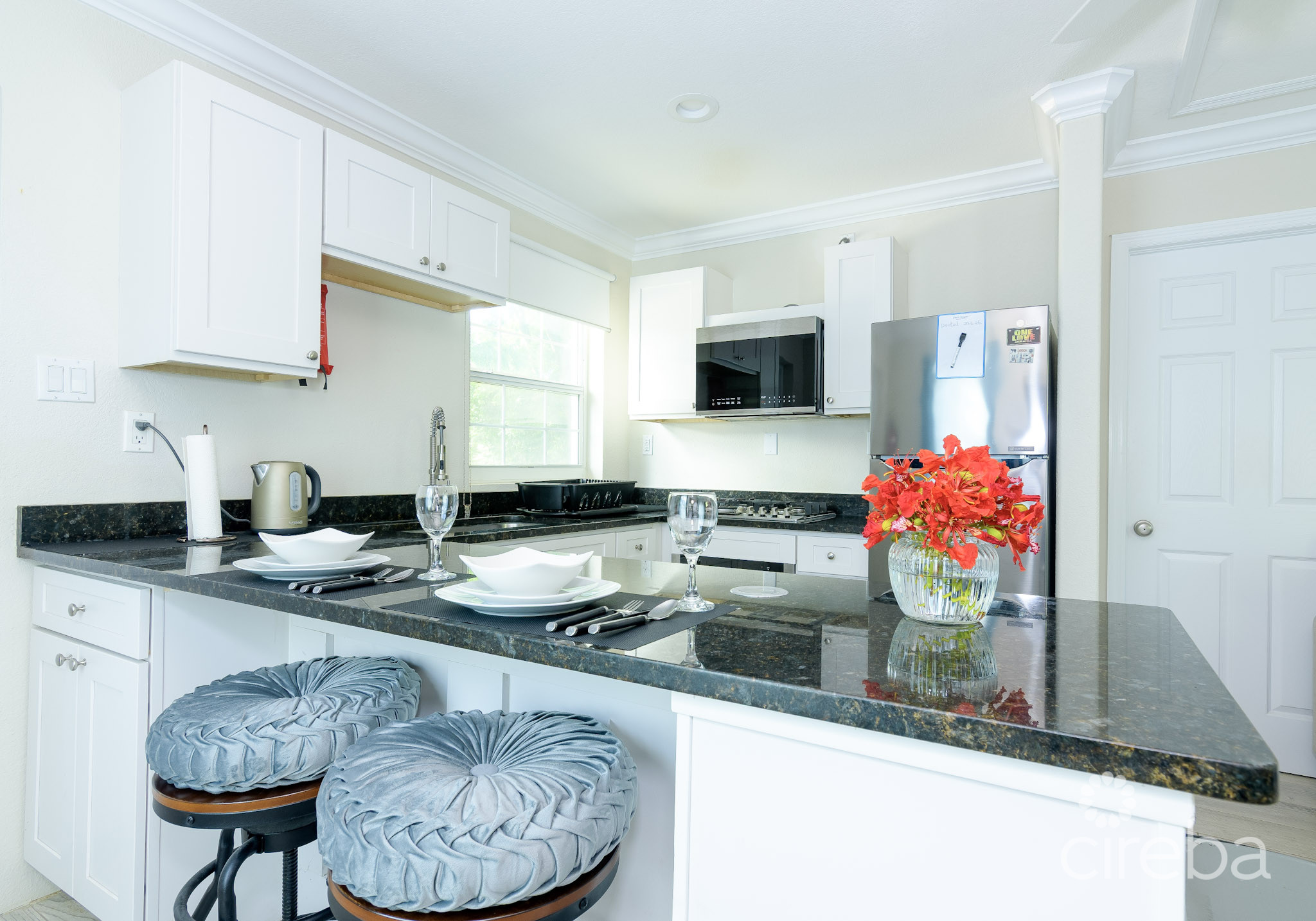 CAYMAN BRAC PIONEER LANE HOUSE AND COTTAGE