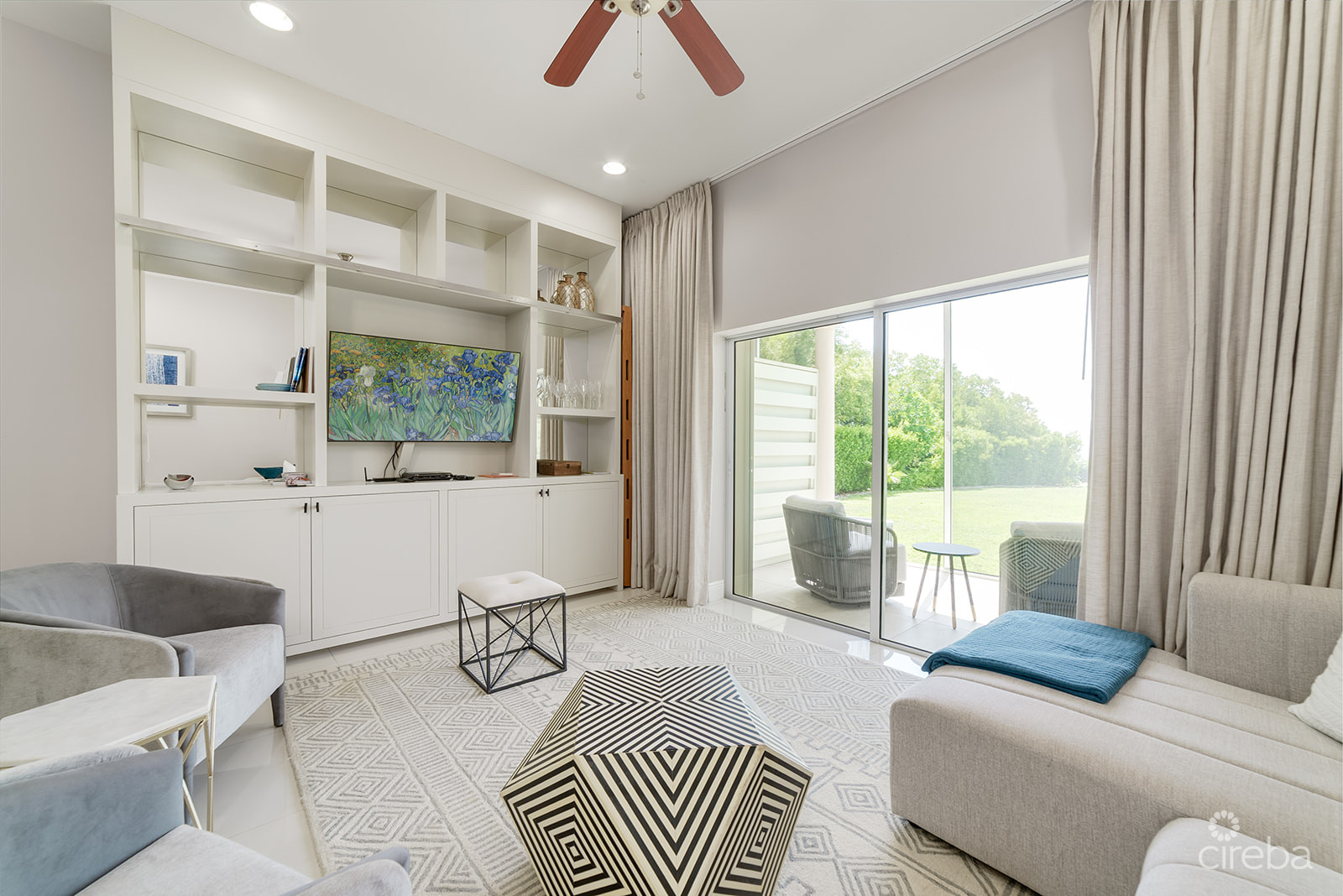 SNUG HARBOUR VILLAS #2 – OCEANFRONT TOWNHOME