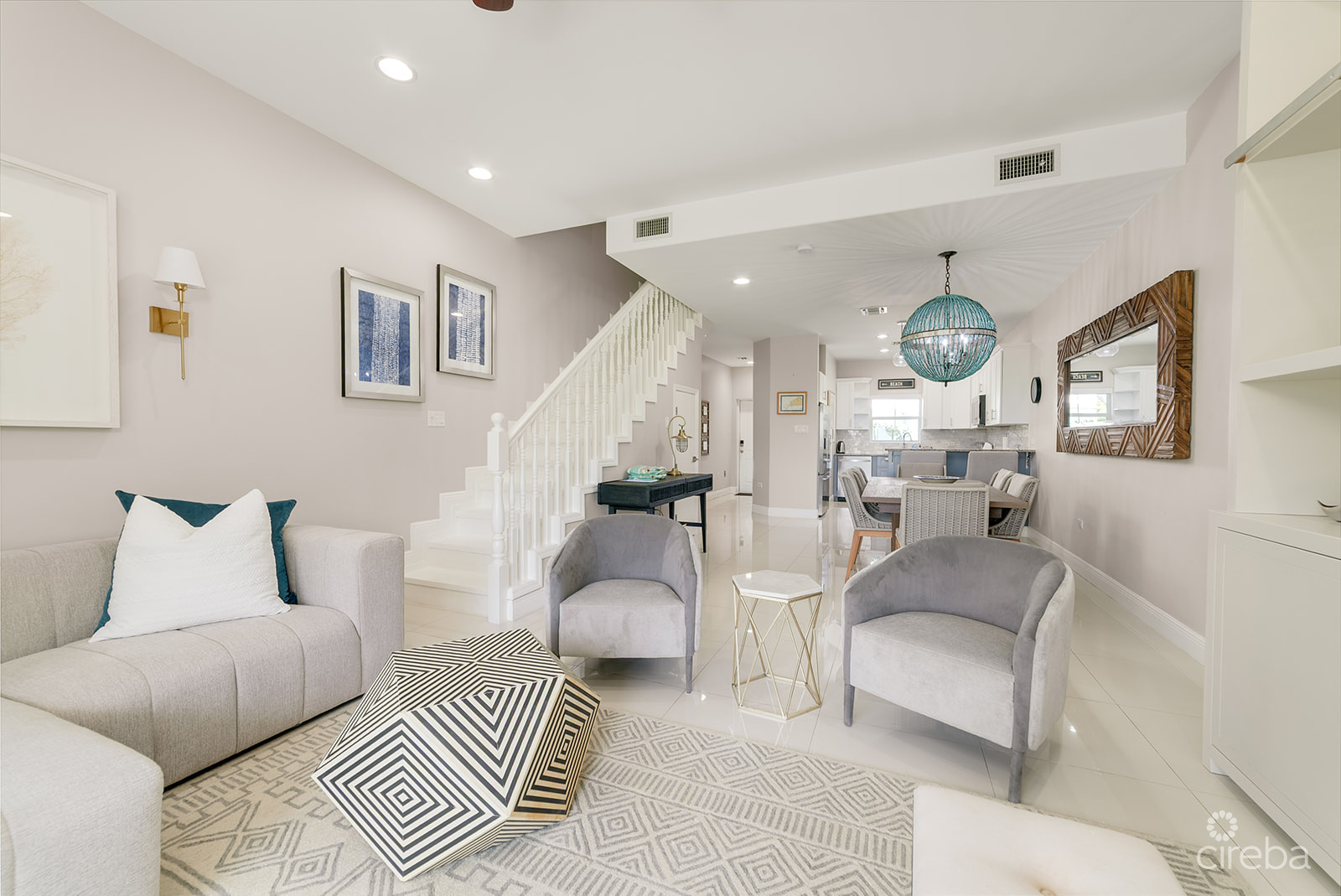 SNUG HARBOUR VILLAS #2 – OCEANFRONT TOWNHOME