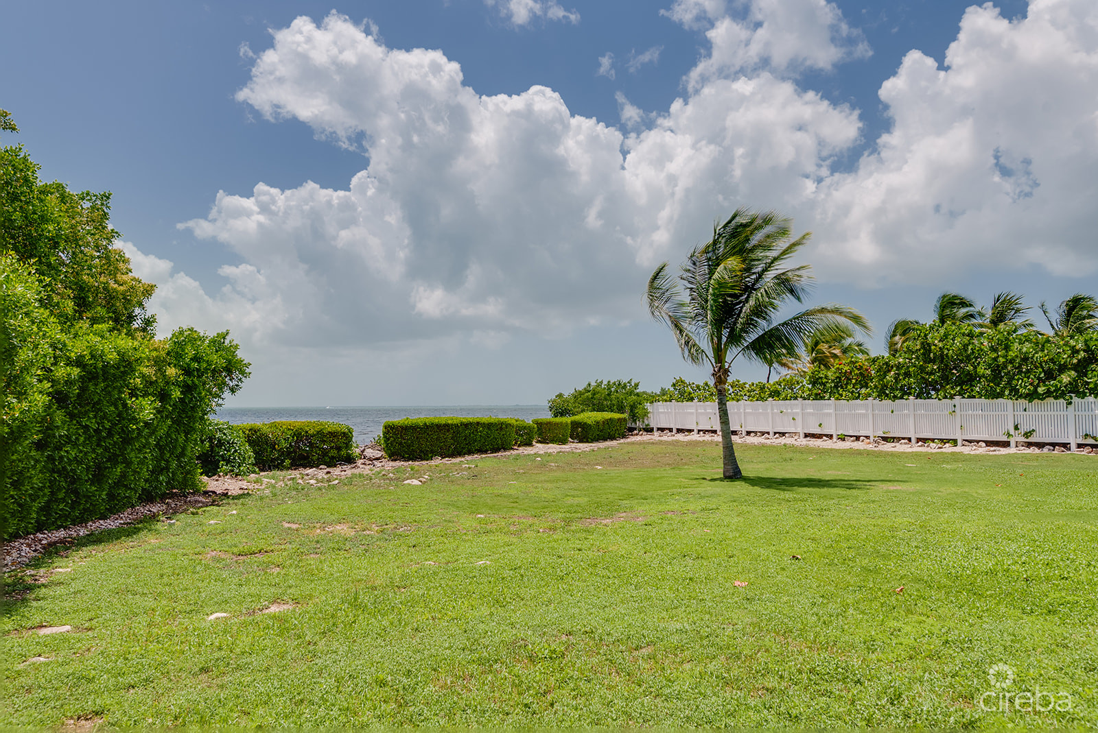 SNUG HARBOUR VILLAS #2 – OCEANFRONT TOWNHOME