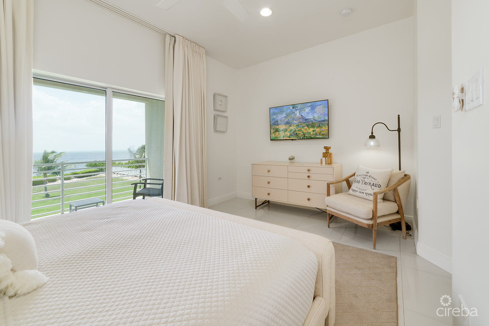 SNUG HARBOUR VILLAS #2 – OCEANFRONT TOWNHOME