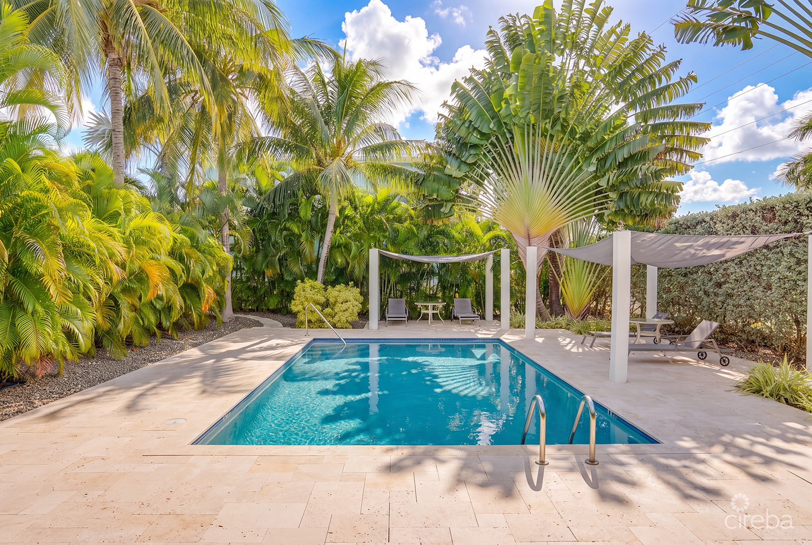 SNUG HARBOUR VILLAS #2 – OCEANFRONT TOWNHOME