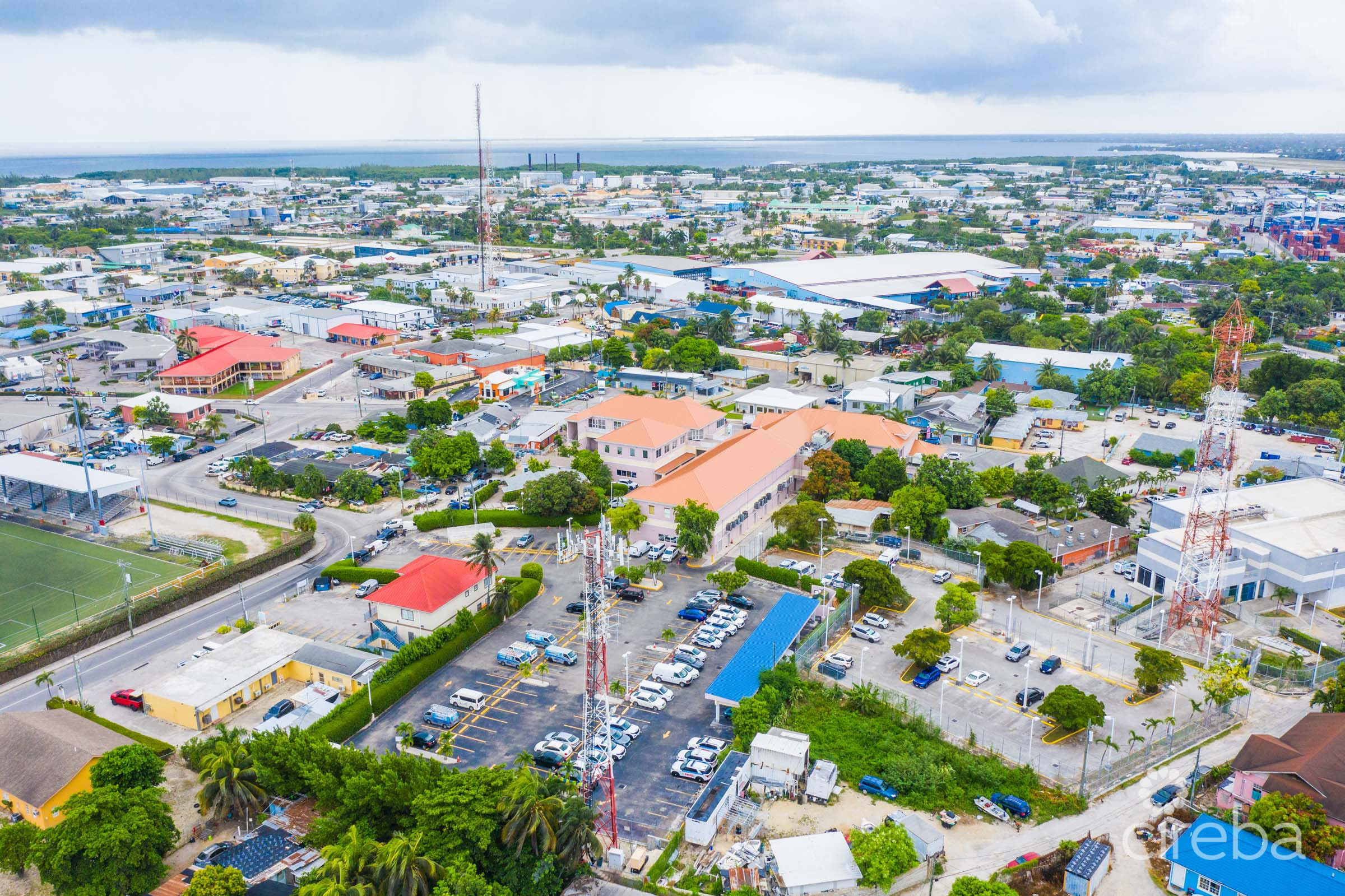 CROWN SQUARE | 16 UNIT COMMERCIAL INVESTMENT OPPORTUNITY