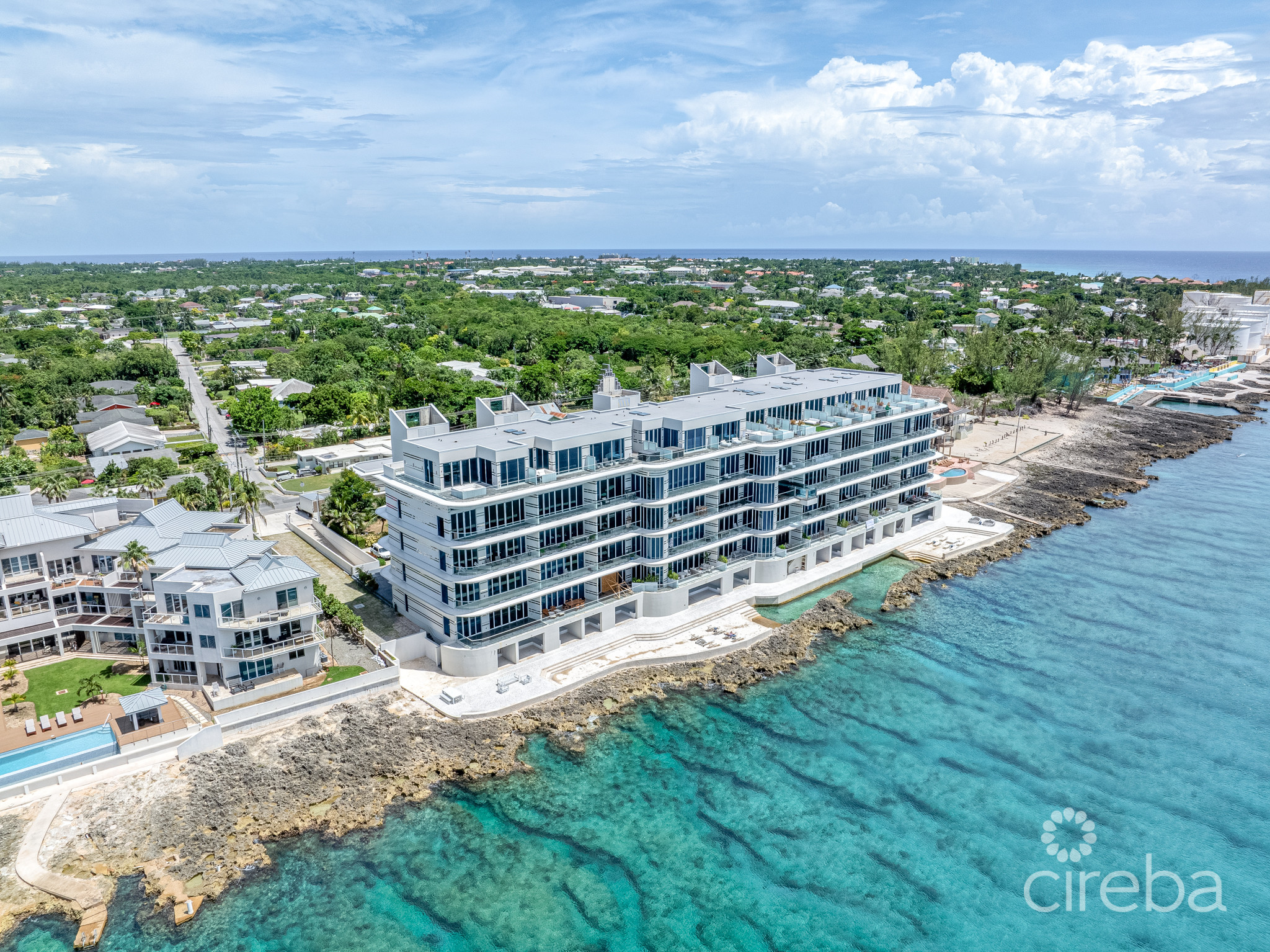 FIN 11 – OCEANFRONT CONDO
