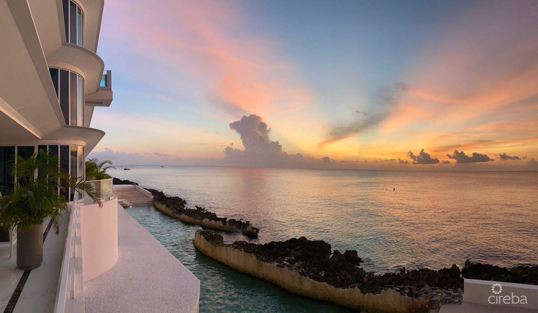 FIN 11 – OCEANFRONT CONDO