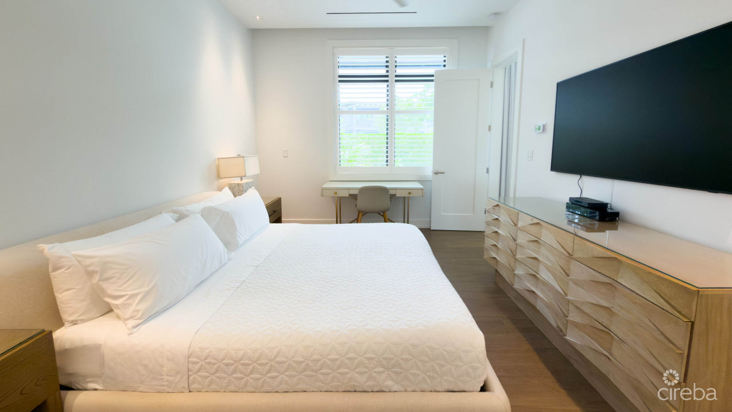 OLEA – 2 BED CORNER CONDO