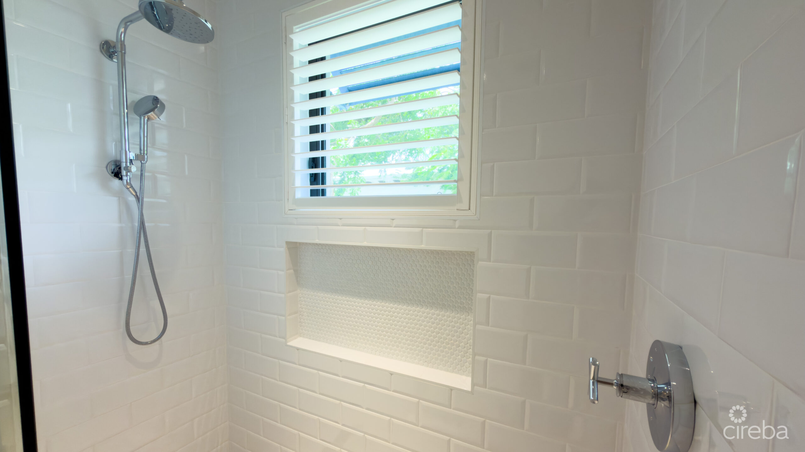 OLEA – 2 BED CORNER CONDO