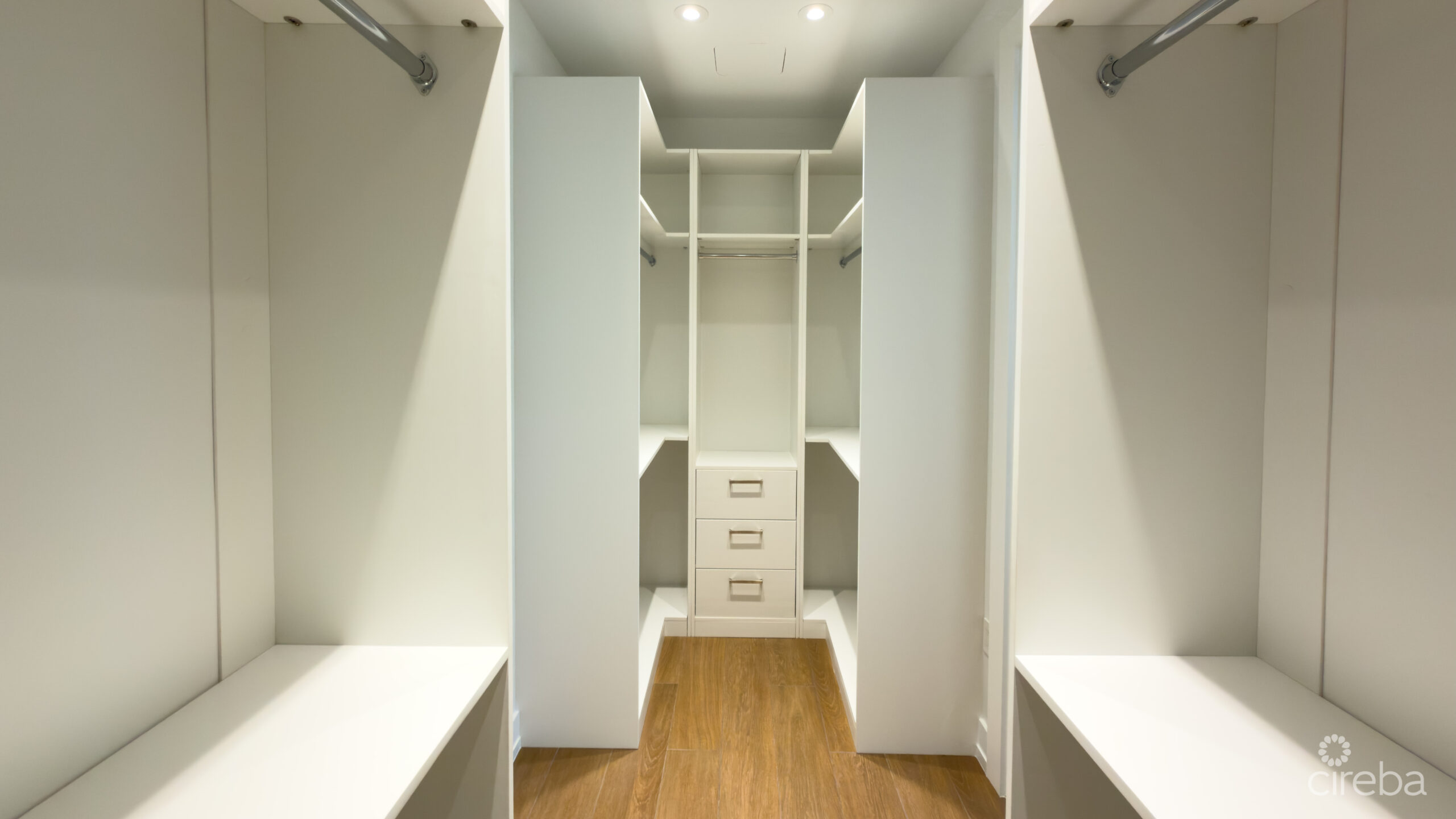 OLEA – 2 BED CORNER CONDO