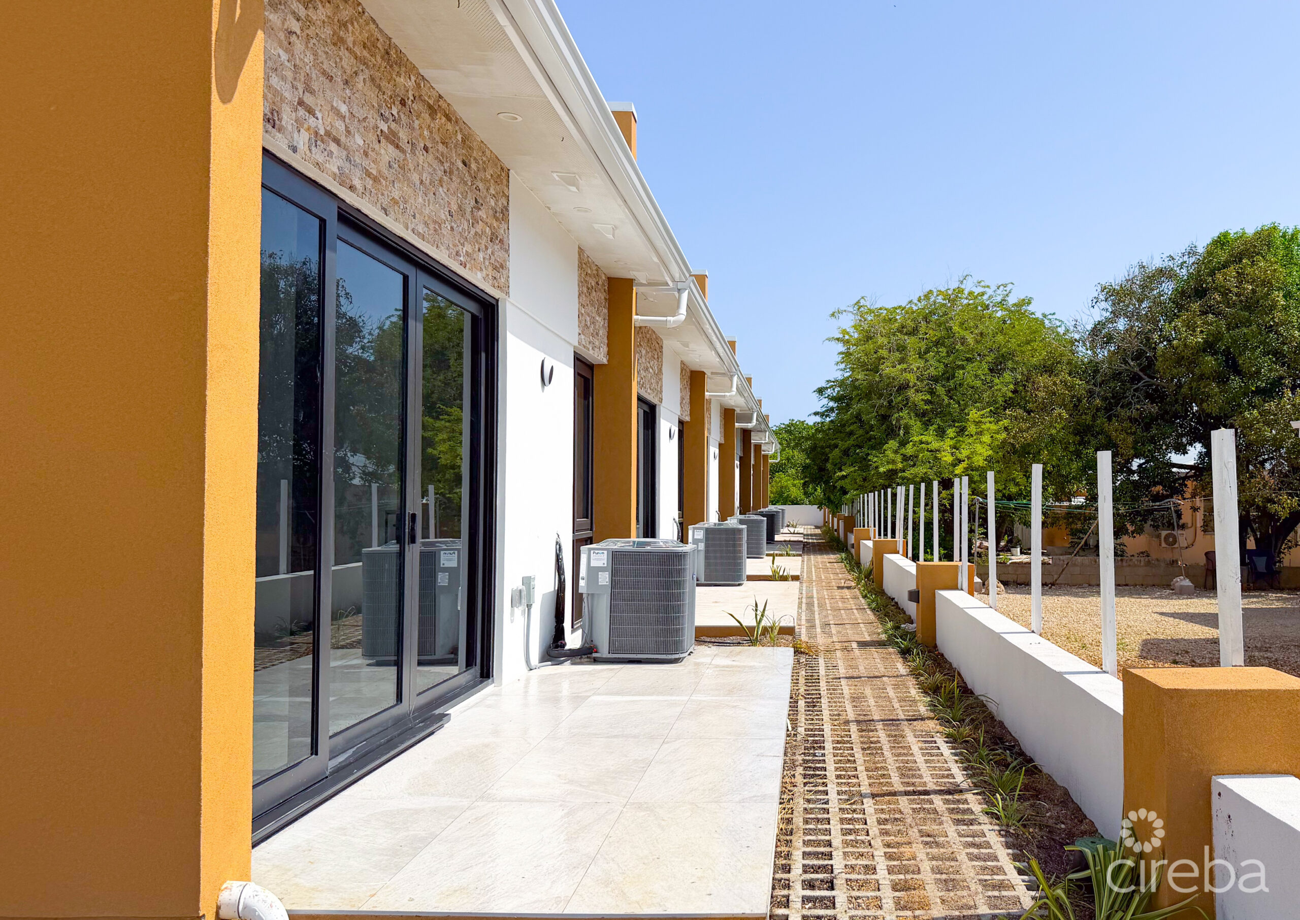 BODDEN TOWN 1 BED, 1.5 BATH – SORELLE RESIDENCES