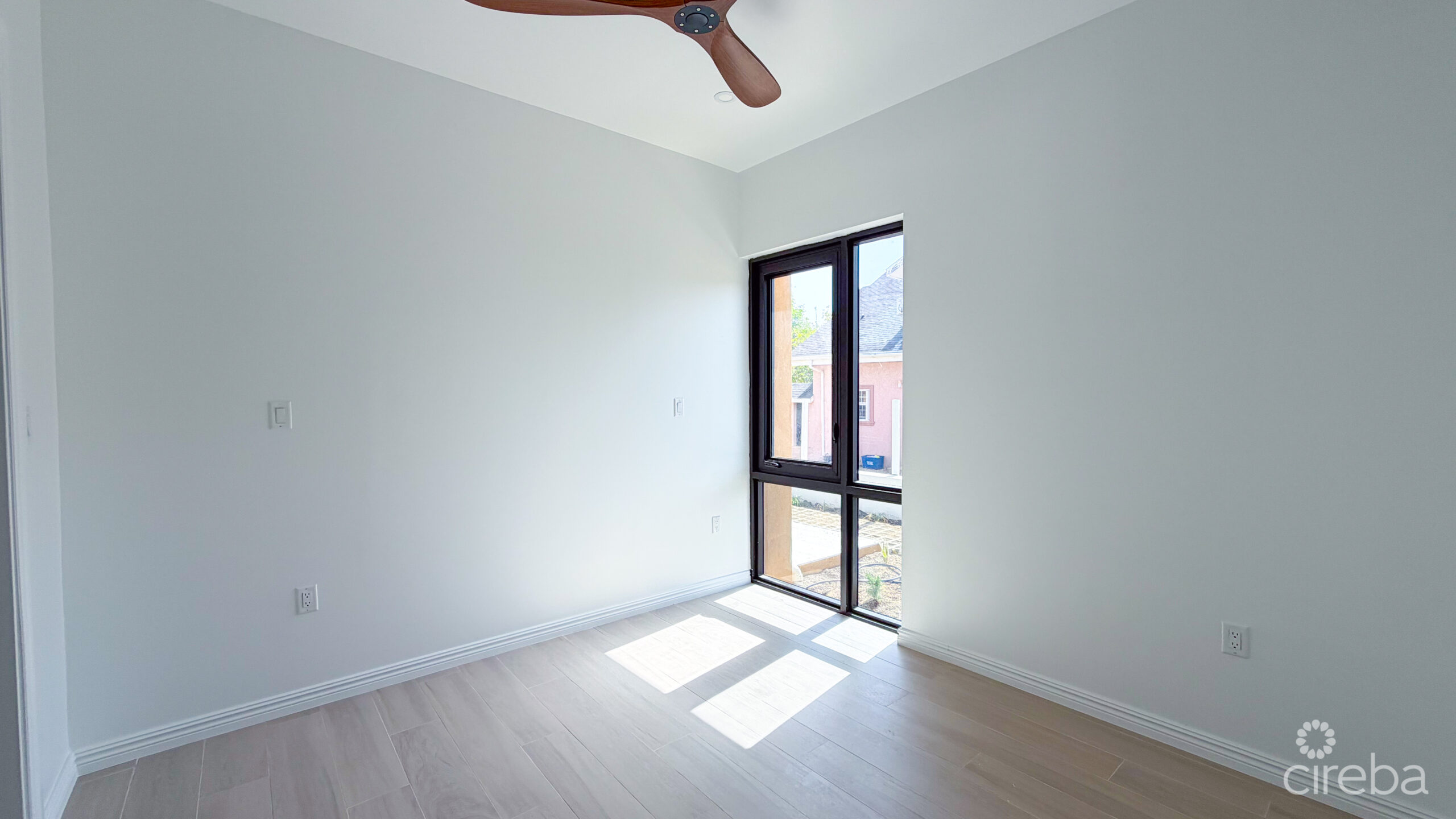 BODDEN TOWN 1 BED, 1.5 BATH – SORELLE RESIDENCES
