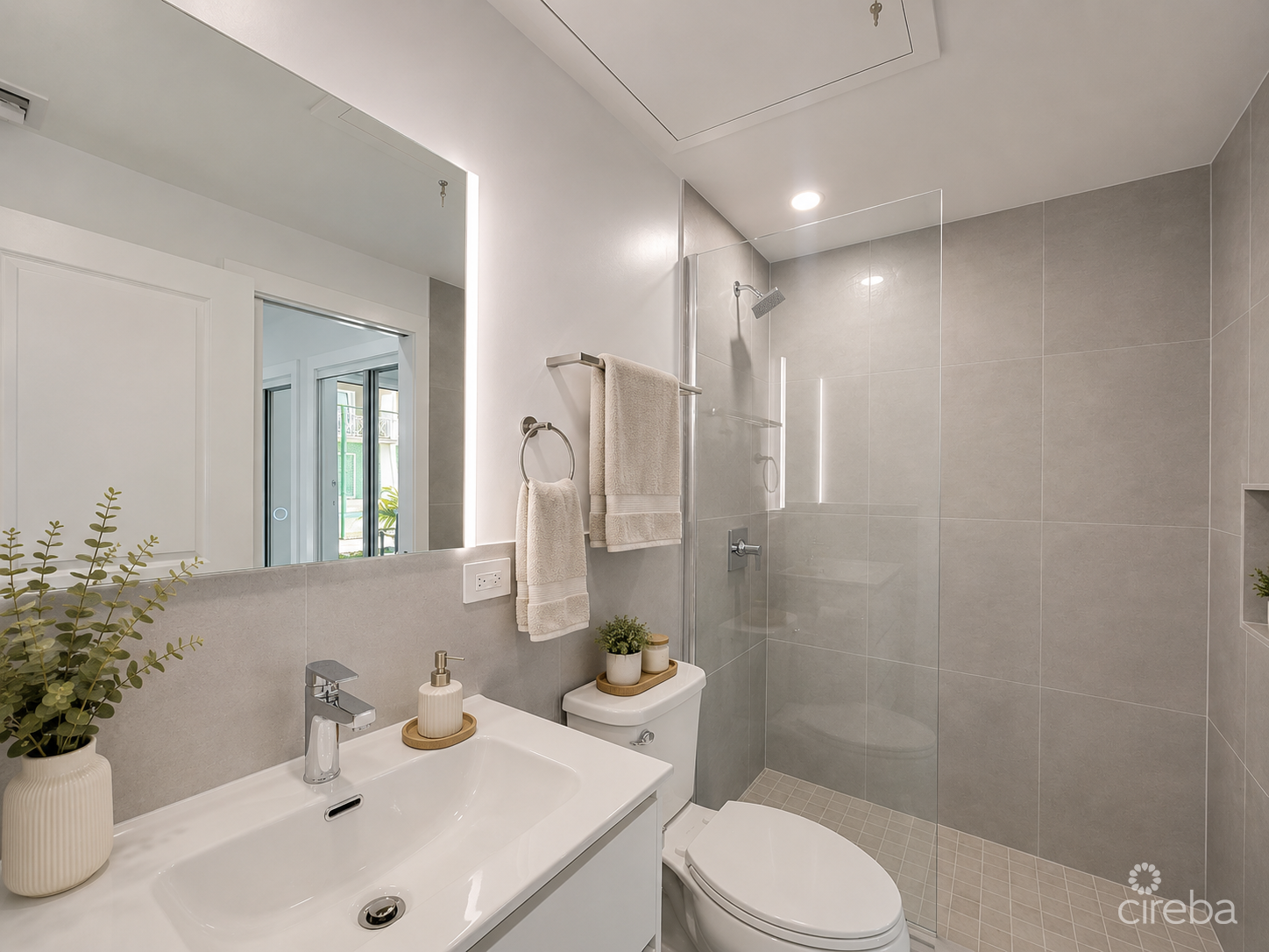 YARL 1BED/1BATH — FURNISHED