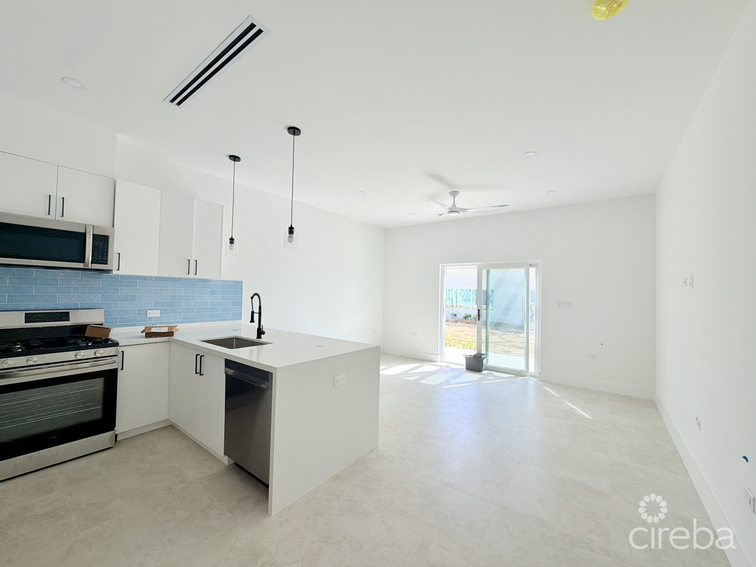 LARGE ONE BEDROOM TOWNHOME – THE MEADOWS AT BATABANO