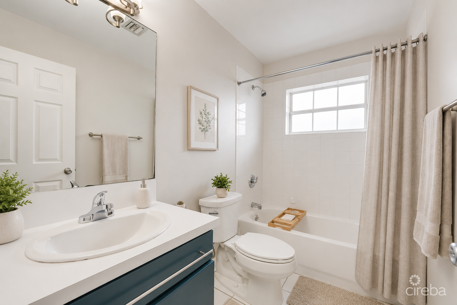 SUNRISE 3BED/2BATH–END UNIT–GROUND FLOOR