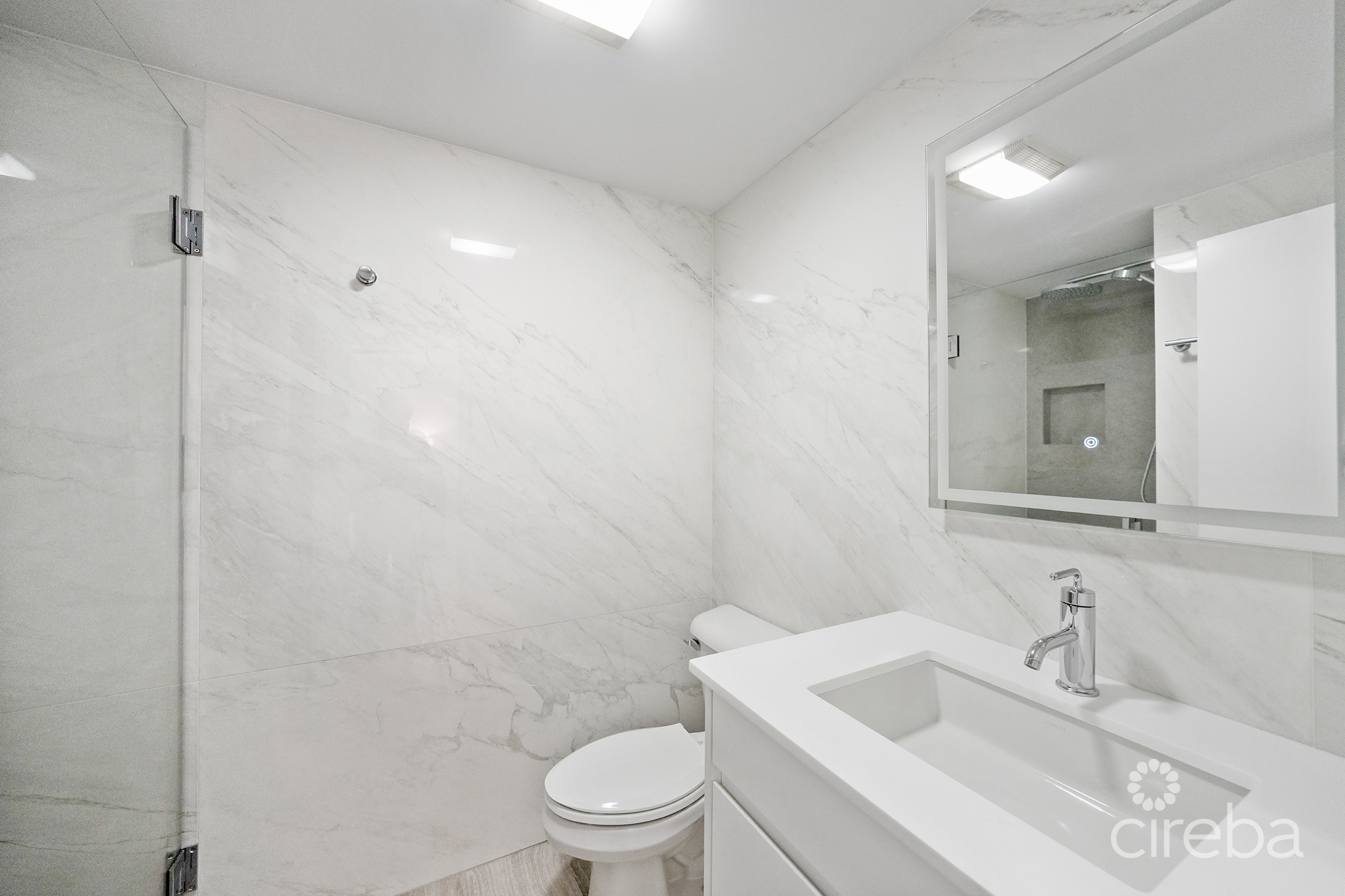 REDUCED! TURNBERRY  EAST #3 , CRYSTAL HARBOUR