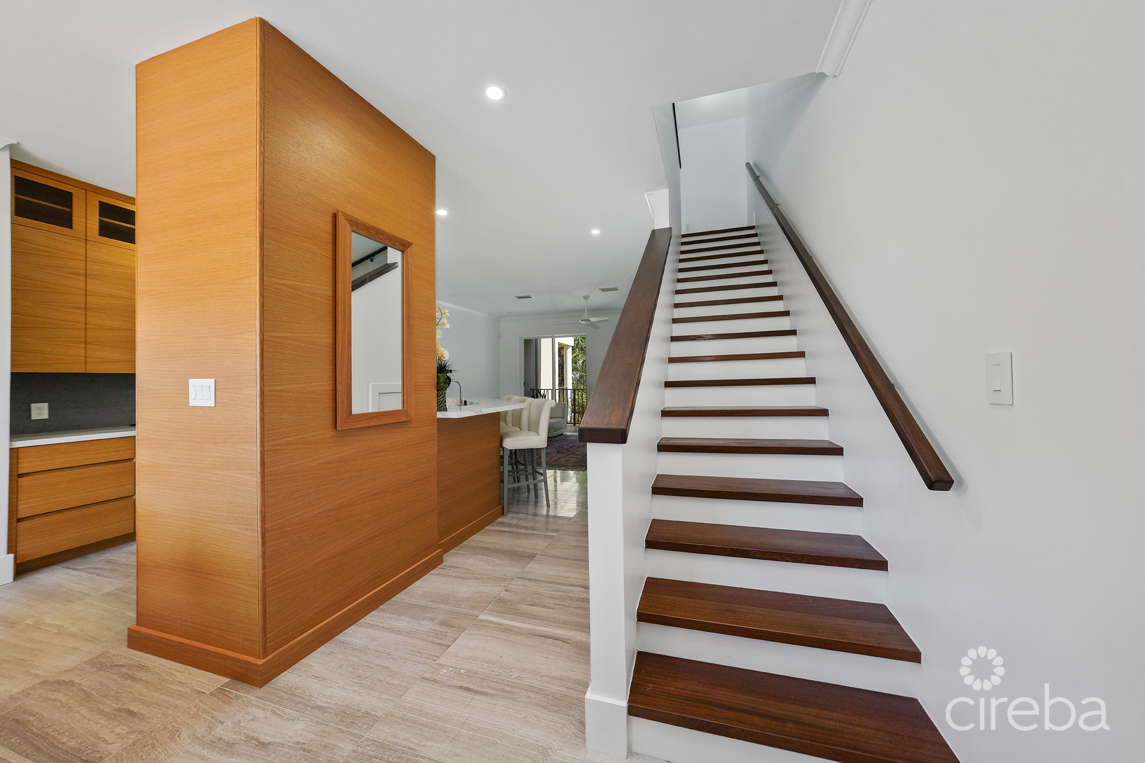 REDUCED! TURNBERRY  EAST #3 , CRYSTAL HARBOUR