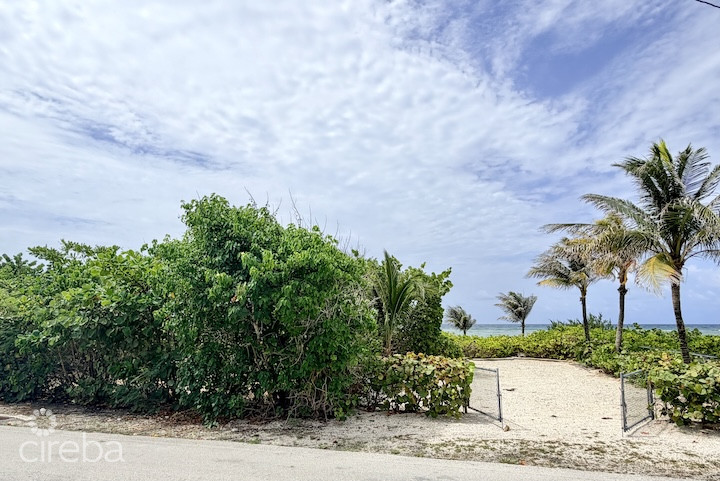 LARGE BEACHFRONT LOT – RUM POINT DRIVE – PERFECT ESTATE PARCEL