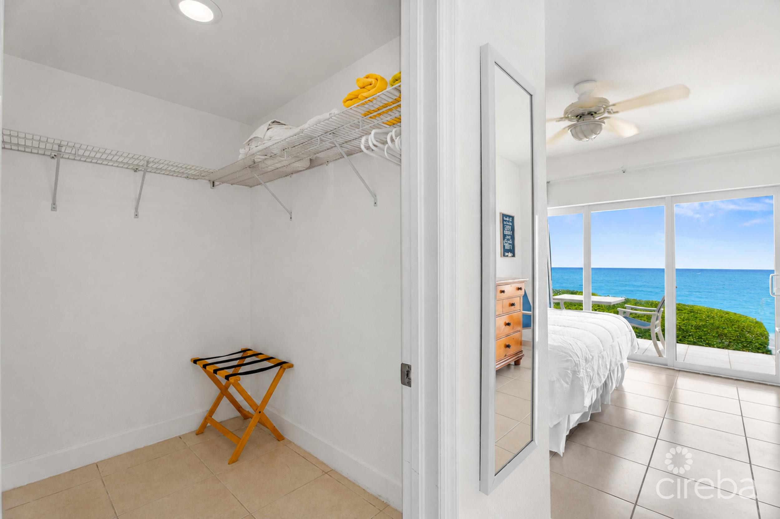 CASTAWAY COVES  GROUND FLOOR 2 BED BEACHFRONT RETREAT