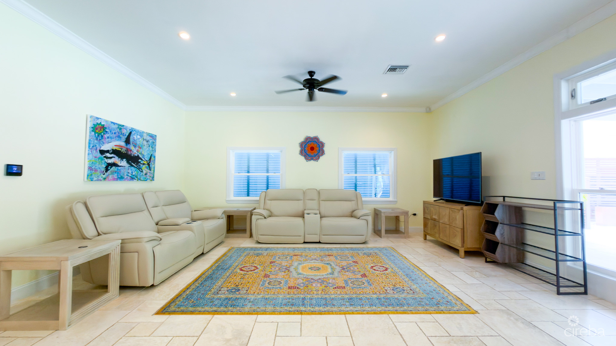 SEVEN MILE BEACH CORRIDOR FAMILY HOME