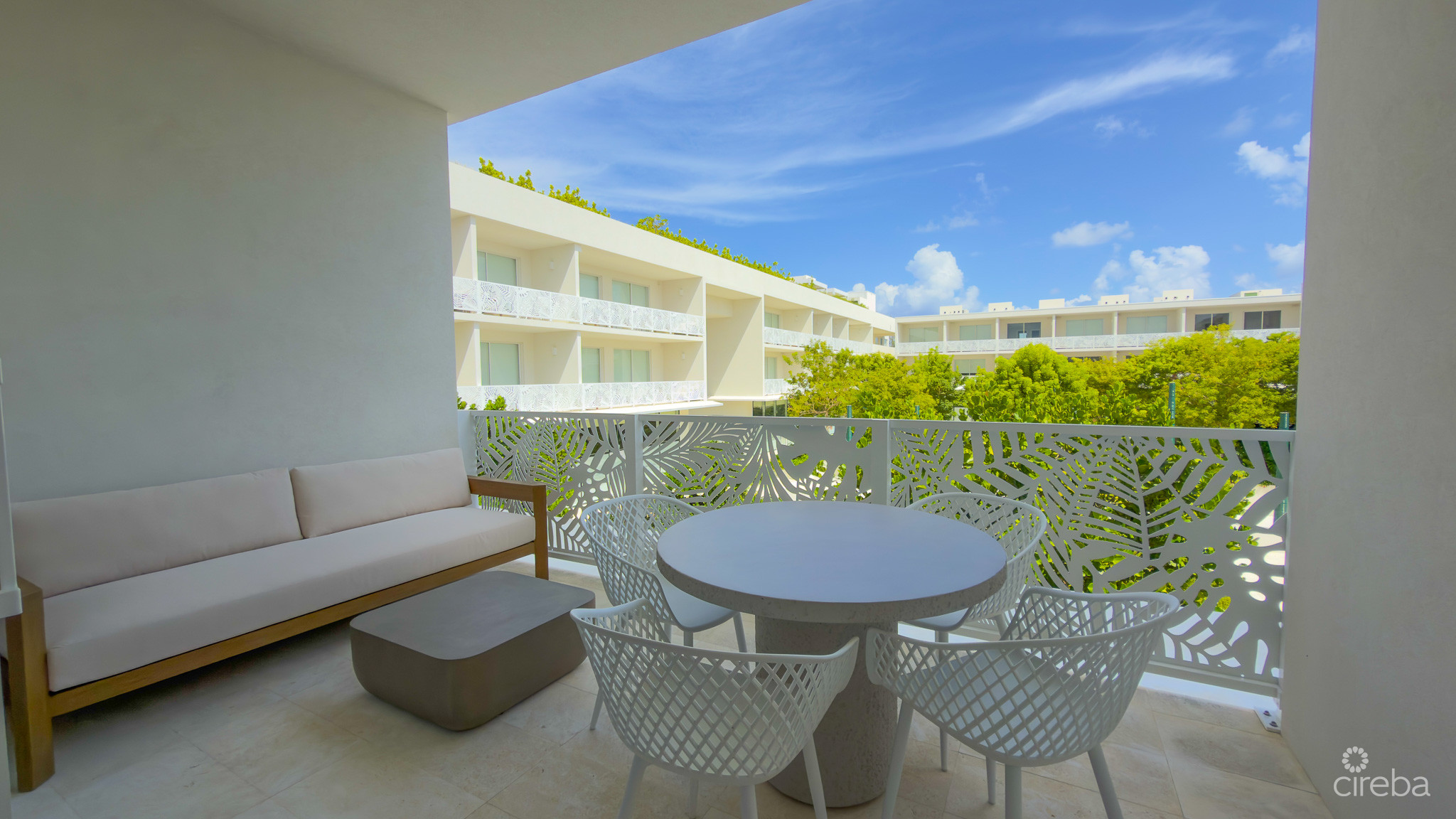 THE GROVE TOO – 1 BED CONDO