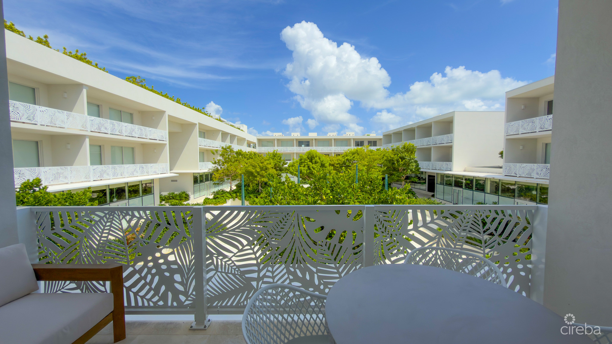 THE GROVE TOO – 1 BED CONDO