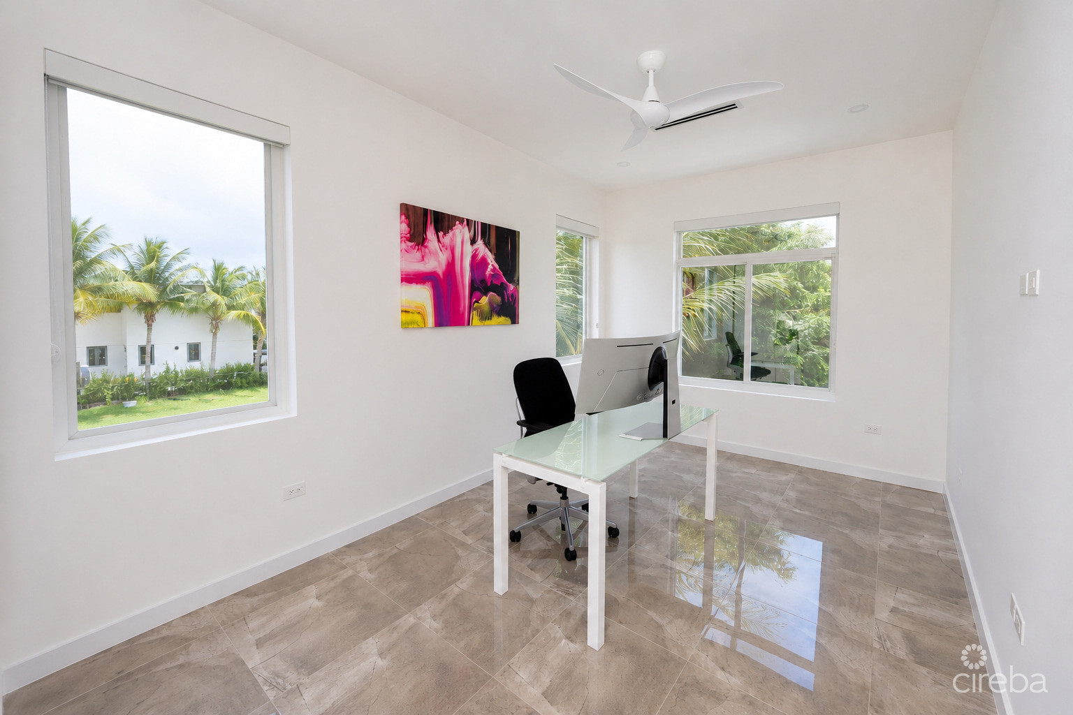 TWENTY40 #16 LUXURY CANALFRONT END UNIT TOWNHOME