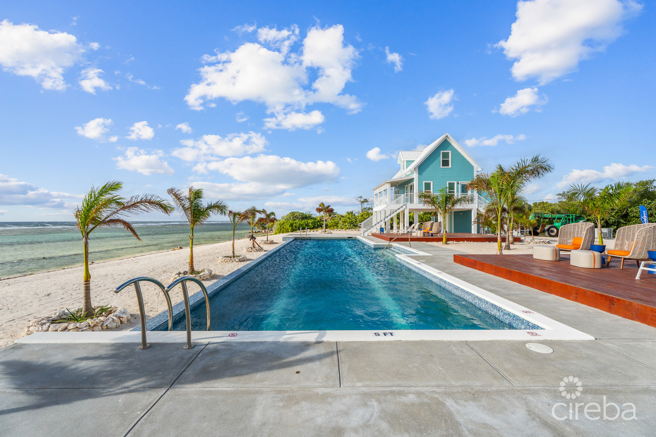 THE PALMS, LITTLE CAYMAN | BEACHFRONT COTTAGE 2