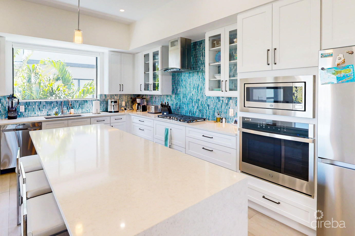 SEAHAVEN OCEANFRONT 3 BED