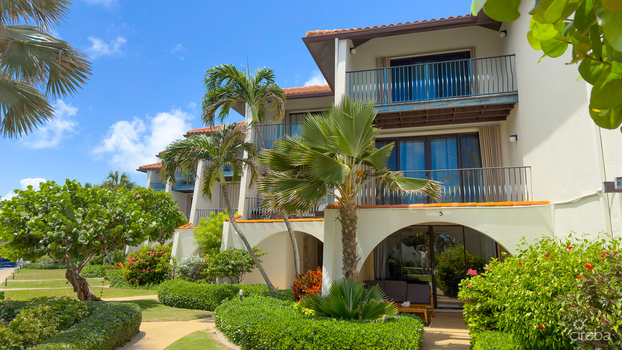VILLAS PAPPAGALLO 2 BED OCEANFRONT