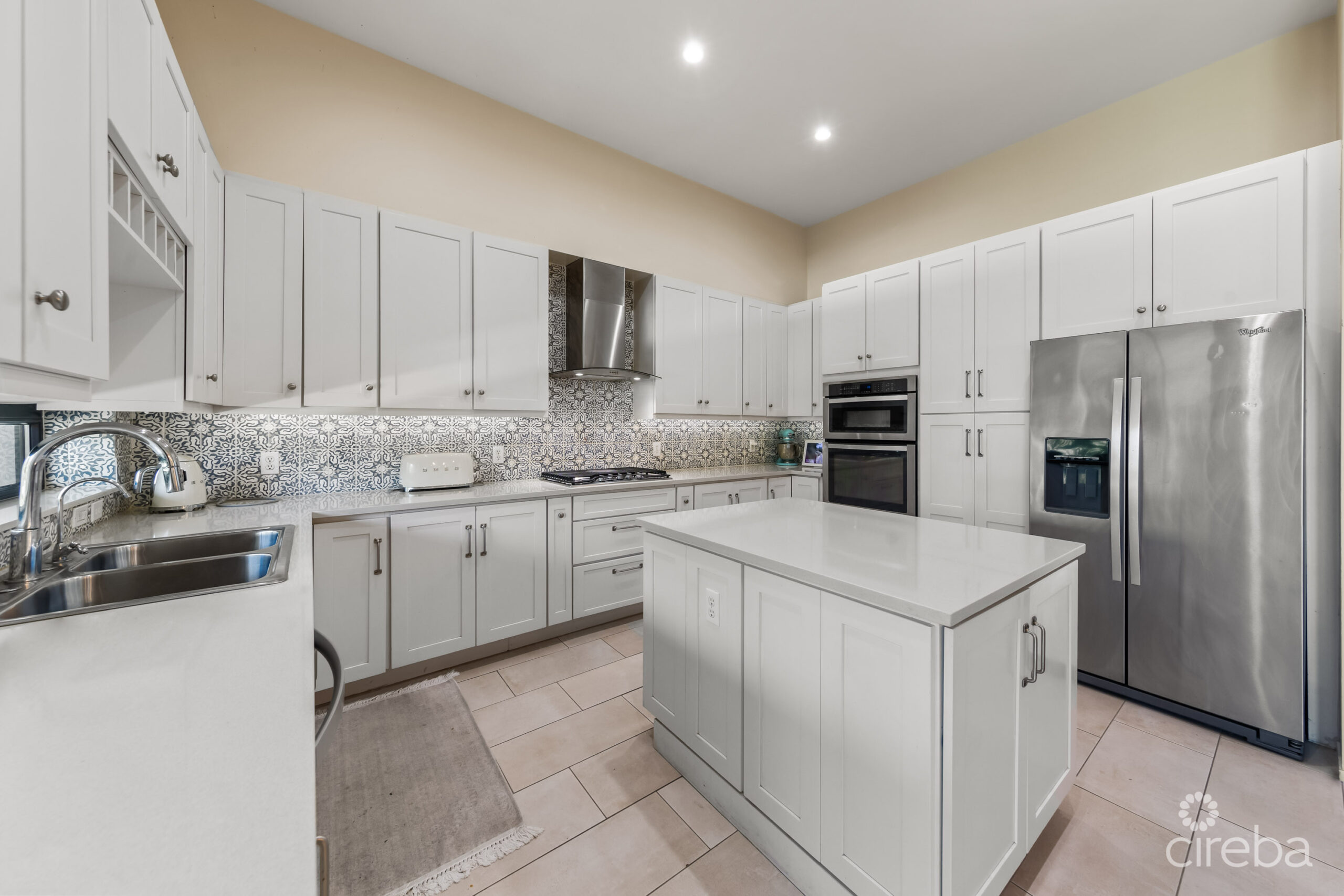 VELA #54, SOUTH SOUND – PHASE 1 – OCEAN VIEWS