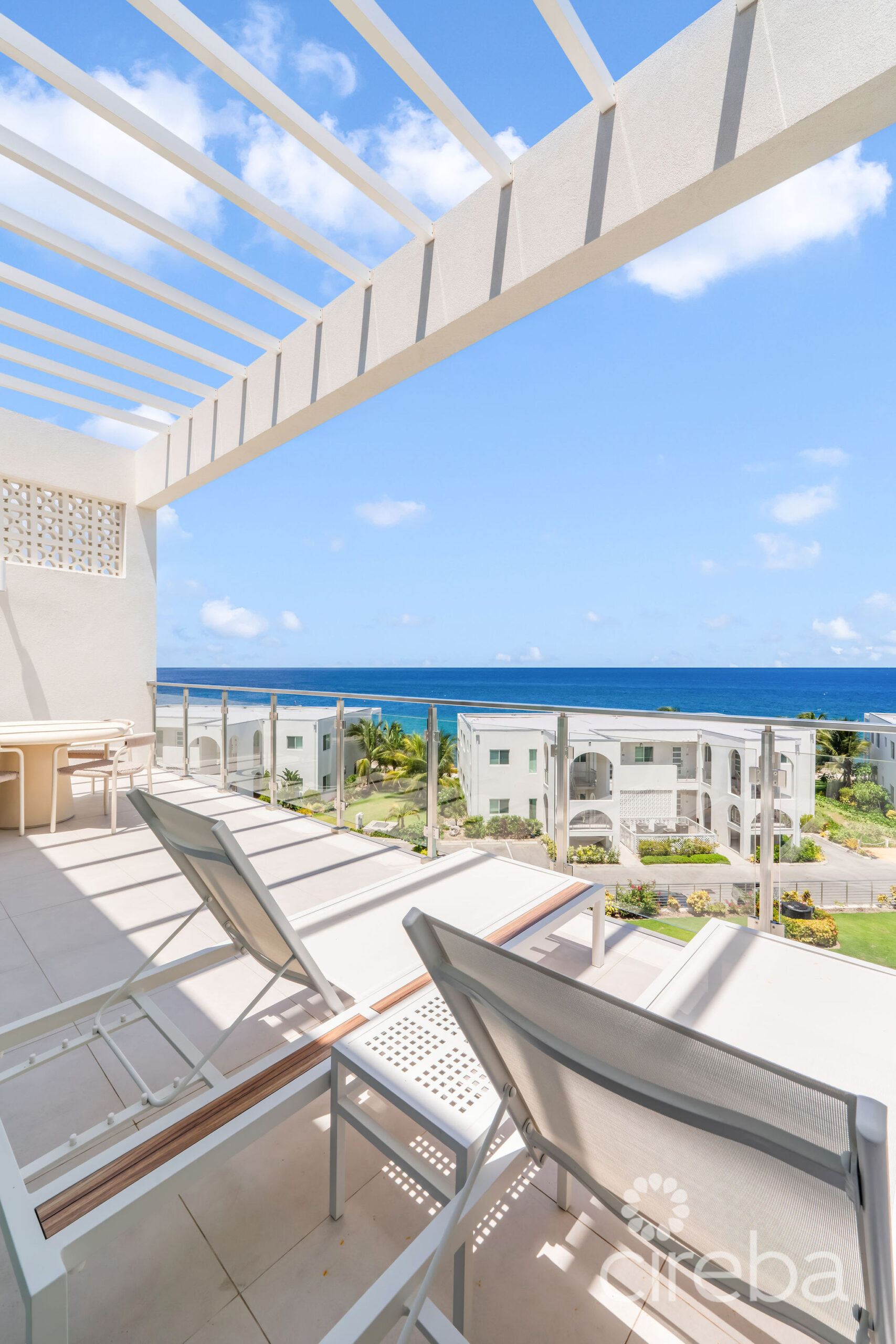 21 SUNSET POINT – TOP FLOOR UNIT – AMAZING VIEWS!!!