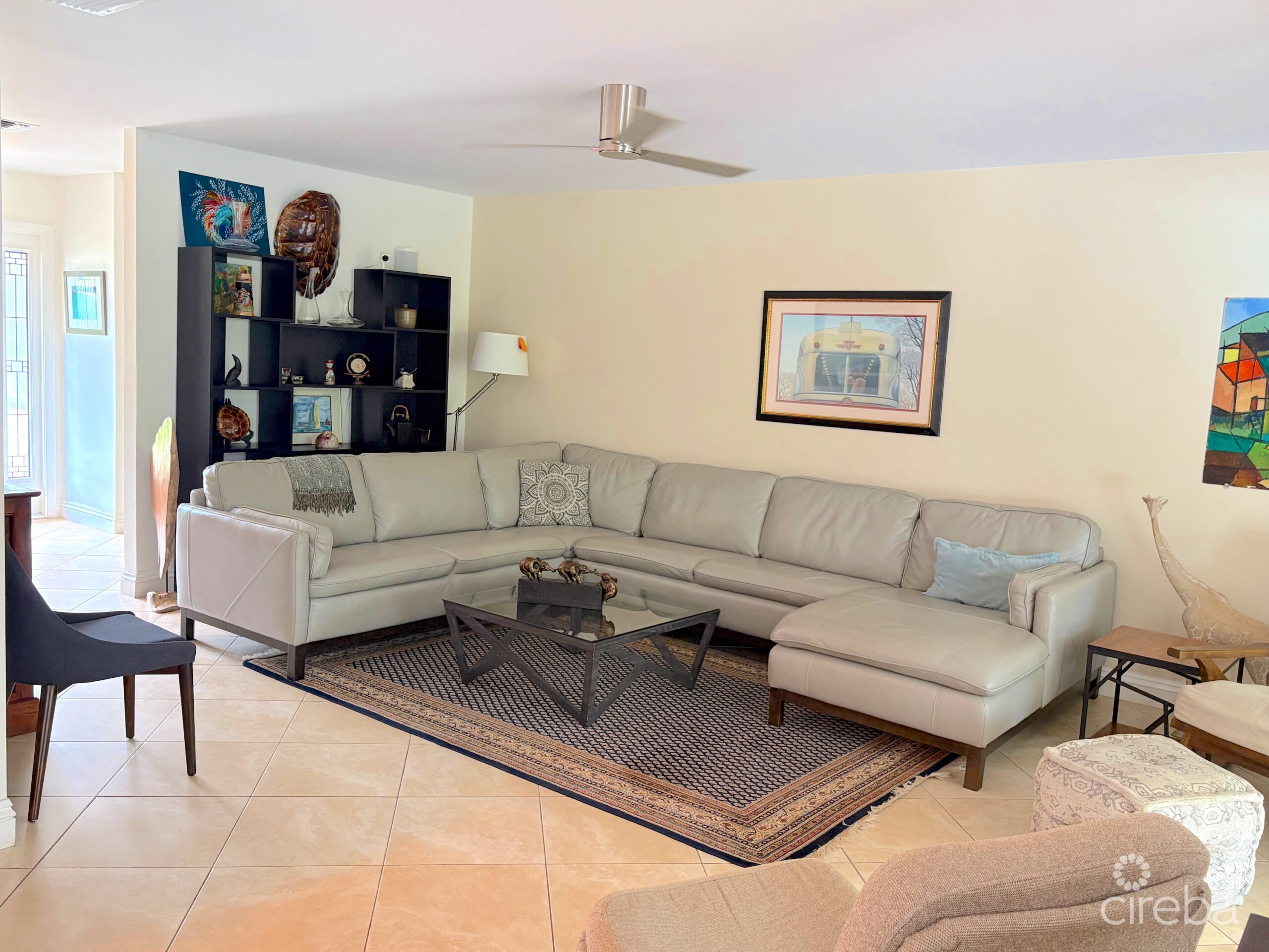 RARE DOUBLE-LOT OASIS BUNGALOW  WITH POOL IN SNUG HARBOUR