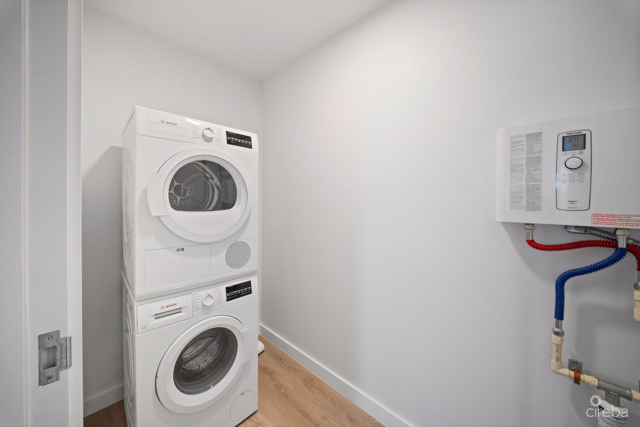 ONE | GT RESIDENCES – UNIT 922